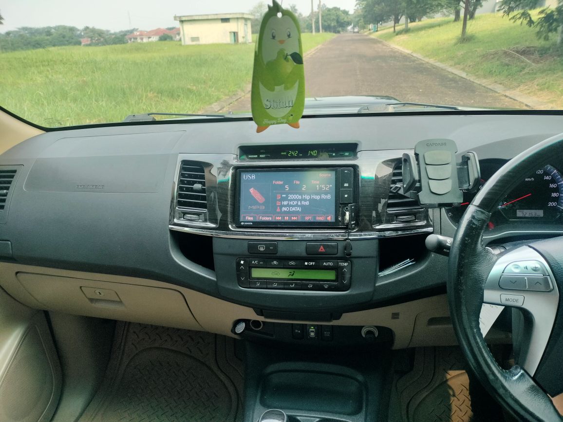 2014 Toyota Fortuner  2014 Toyota Fortuner