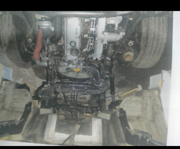 2014 Mitsubishi Pajero Sport  Dakar 4x4 2014 Mitsubishi Pajero Sport  Dakar 4x4