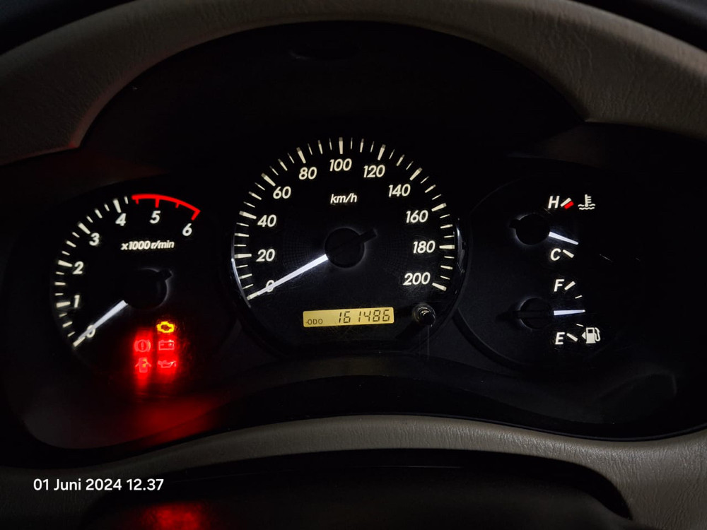 2013 Toyota Innova 2013 Toyota Innova