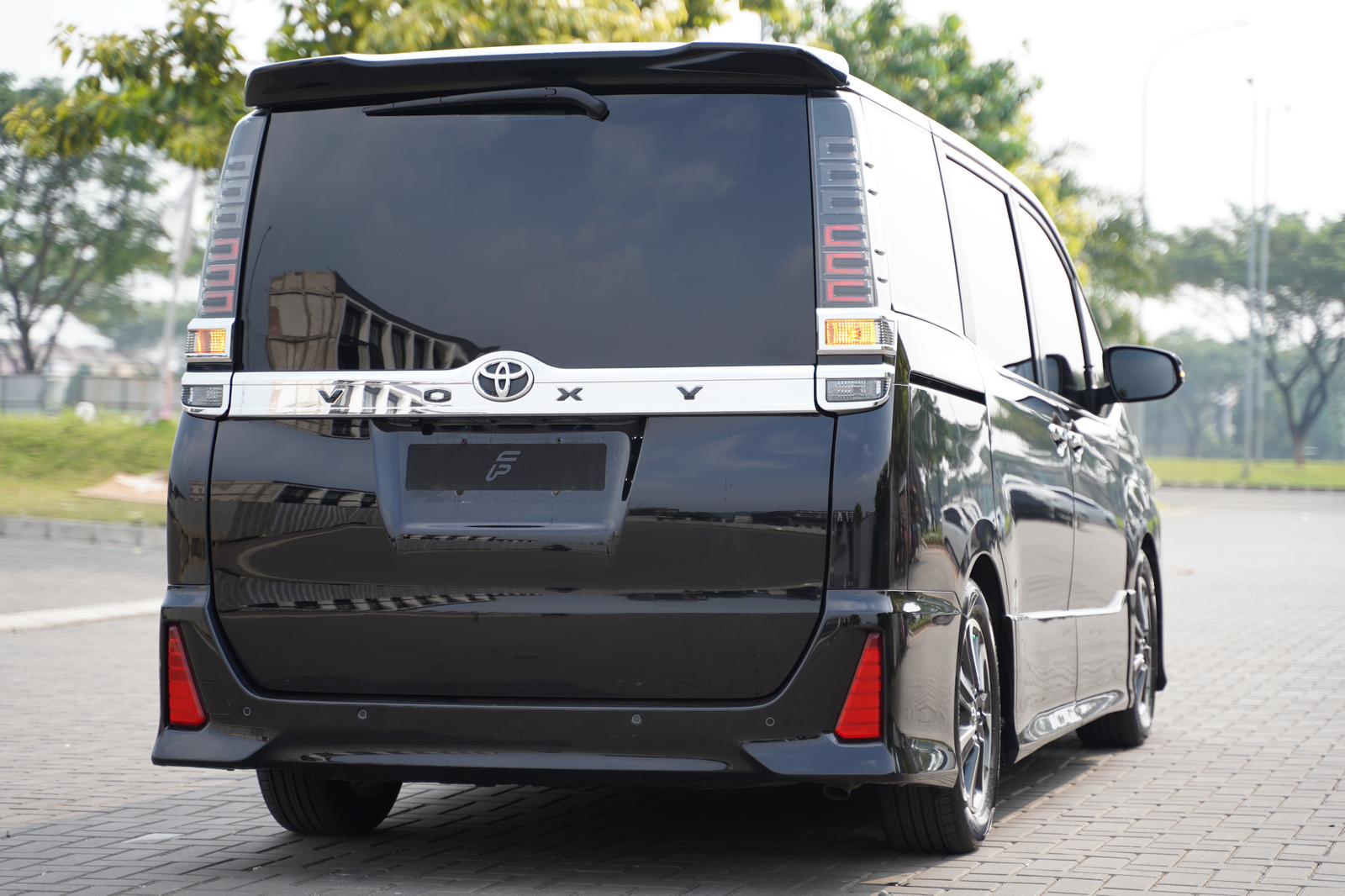 2018 Toyota Voxy 2.0 CVT 2018 Toyota Voxy 2.0 CVT