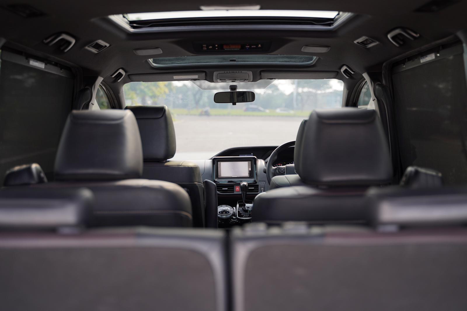 2018 Toyota Voxy 2.0 CVT 2018 Toyota Voxy 2.0 CVT