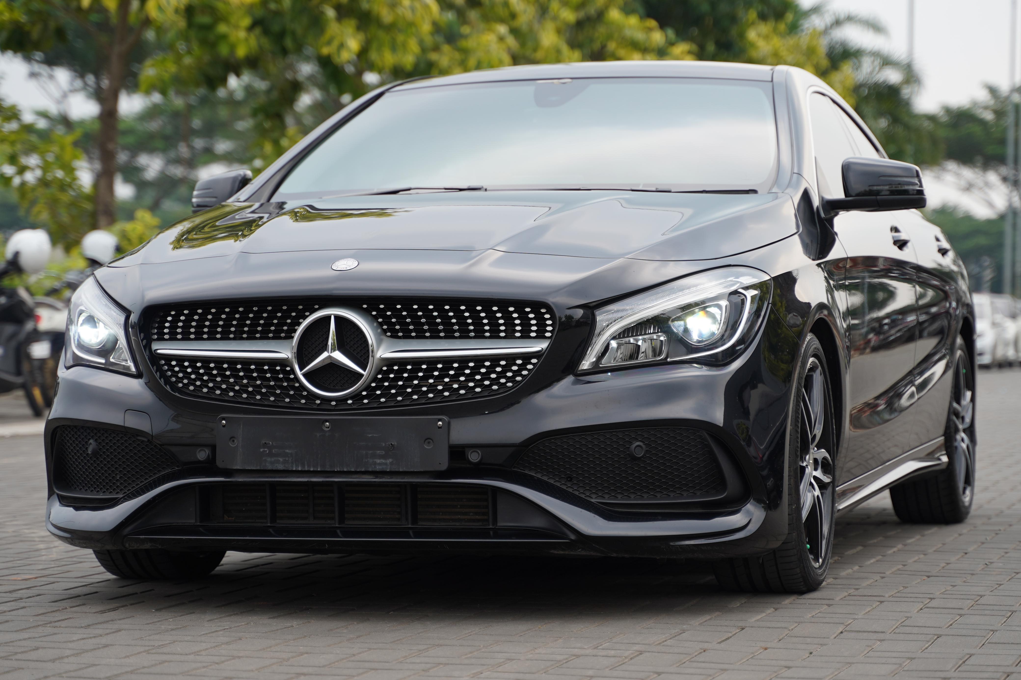 Second Hand 2017 Mercedes Benz CLA-Class  200 AMG Line Second Hand 2017 Mercedes Benz CLA-Class  200 AMG Line