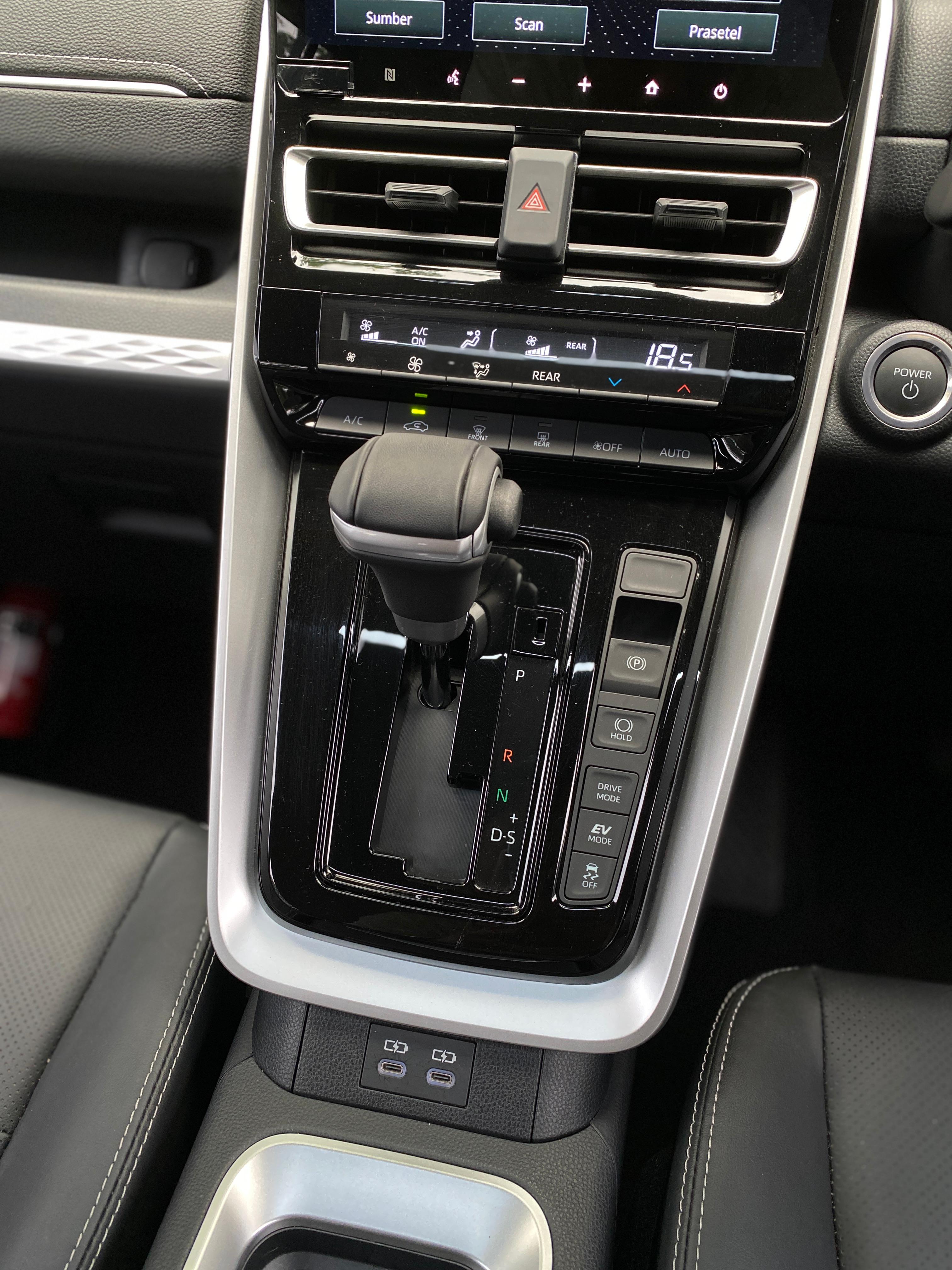 2023 Toyota Kijang Innova Zenix Hybrid EV 2.0L Q HV CVT TSS Modellista 2023 Toyota Kijang Innova Zenix Hybrid EV 2.0L Q HV CVT TSS Modellista