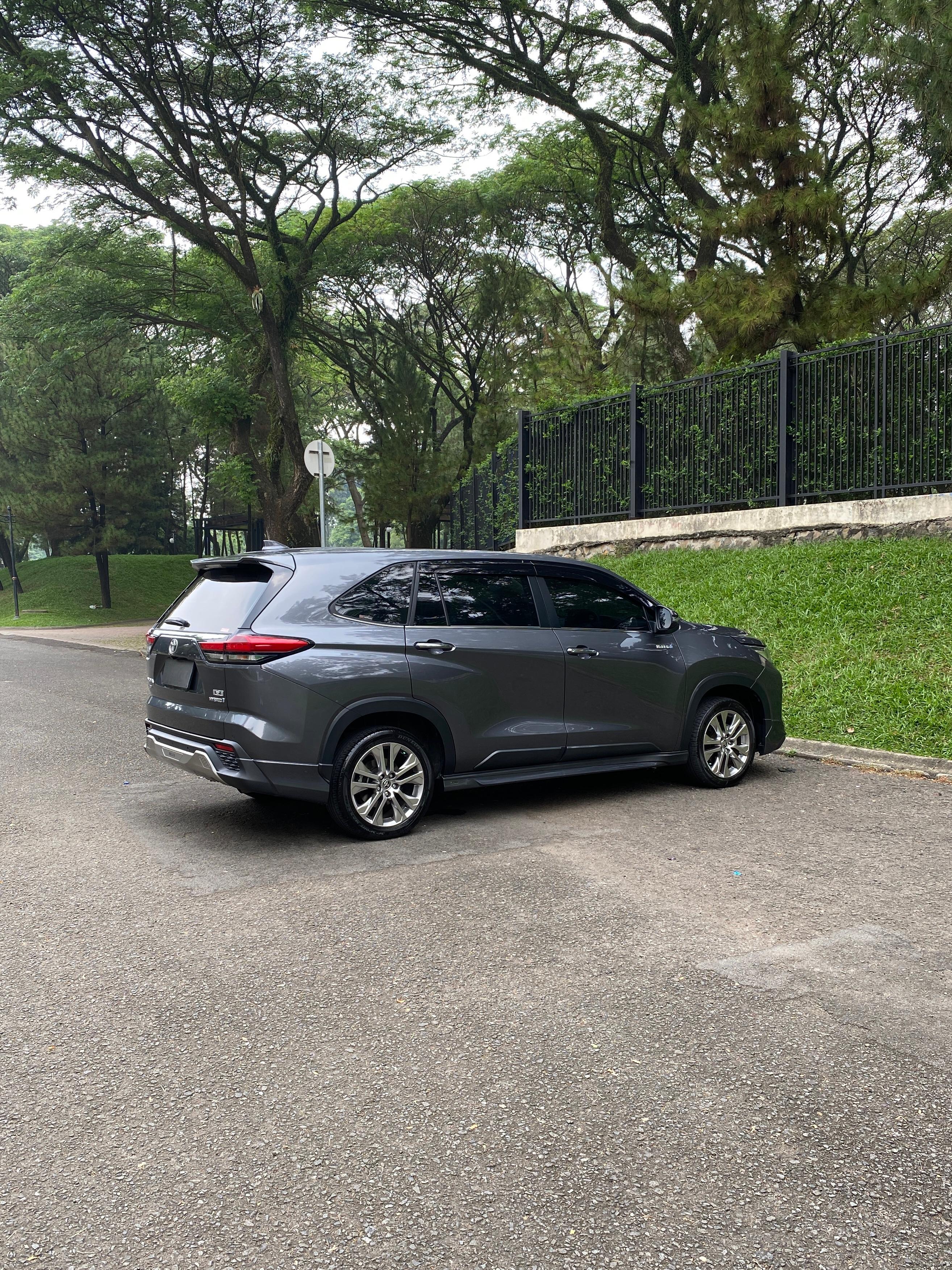 2023 Toyota Kijang Innova Zenix Hybrid EV 2.0L Q HV CVT TSS Modellista 2023 Toyota Kijang Innova Zenix Hybrid EV 2.0L Q HV CVT TSS Modellista