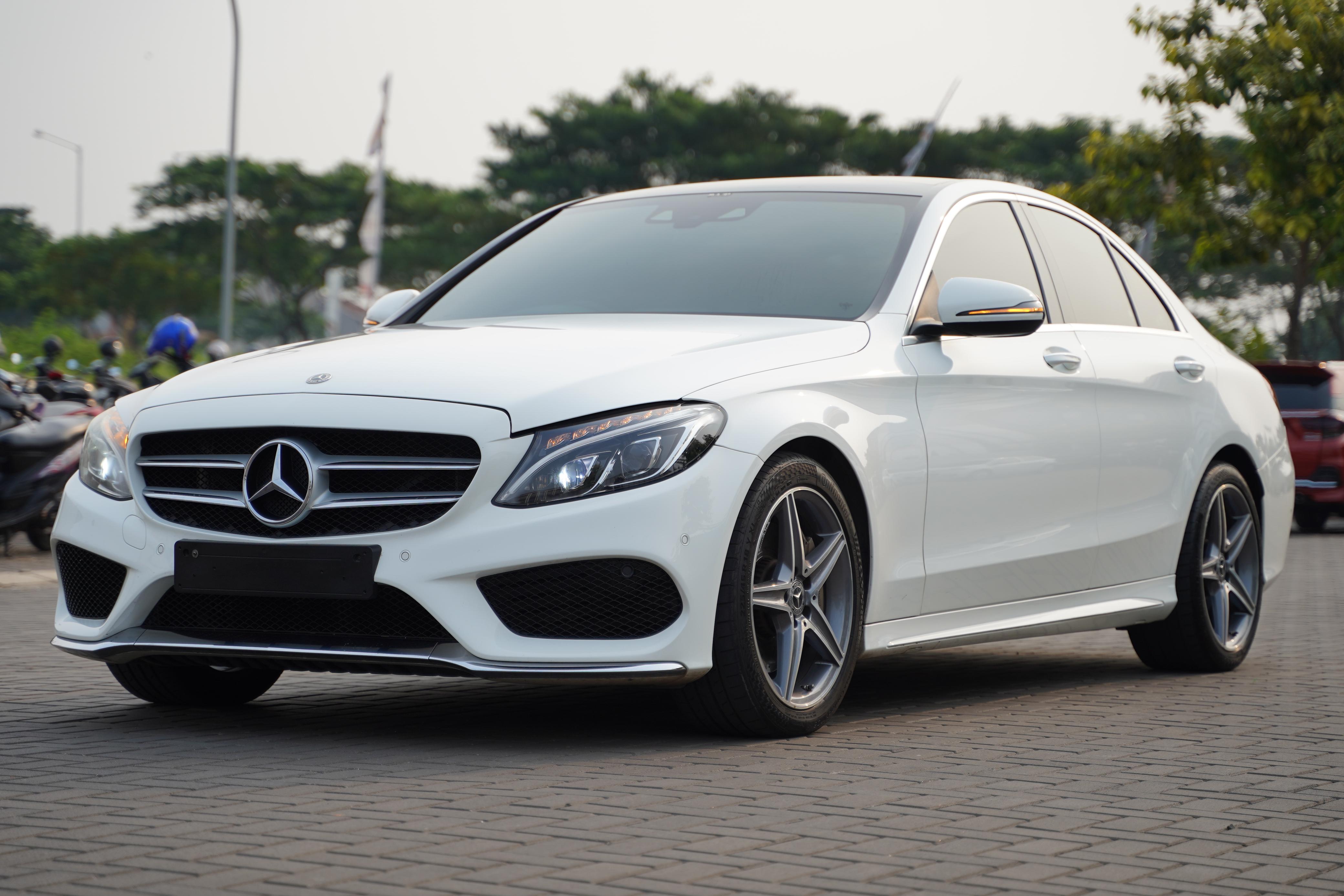 2018 Mercedes Benz C-Class Sedan C 300 AMG Line 2018 Mercedes Benz C-Class Sedan C 300 AMG Line