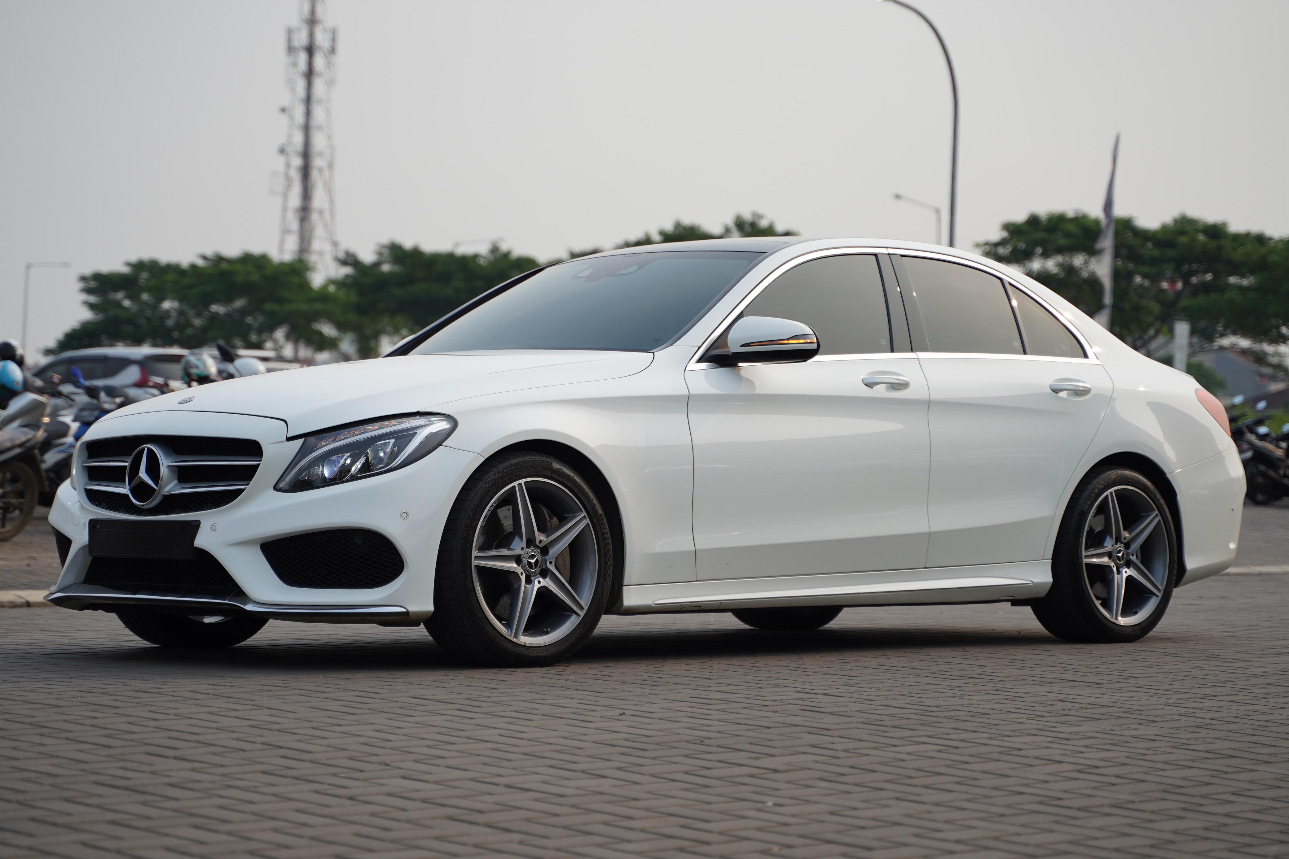 2018 Mercedes Benz C-Class Sedan C 300 AMG Line 2018 Mercedes Benz C-Class Sedan C 300 AMG Line