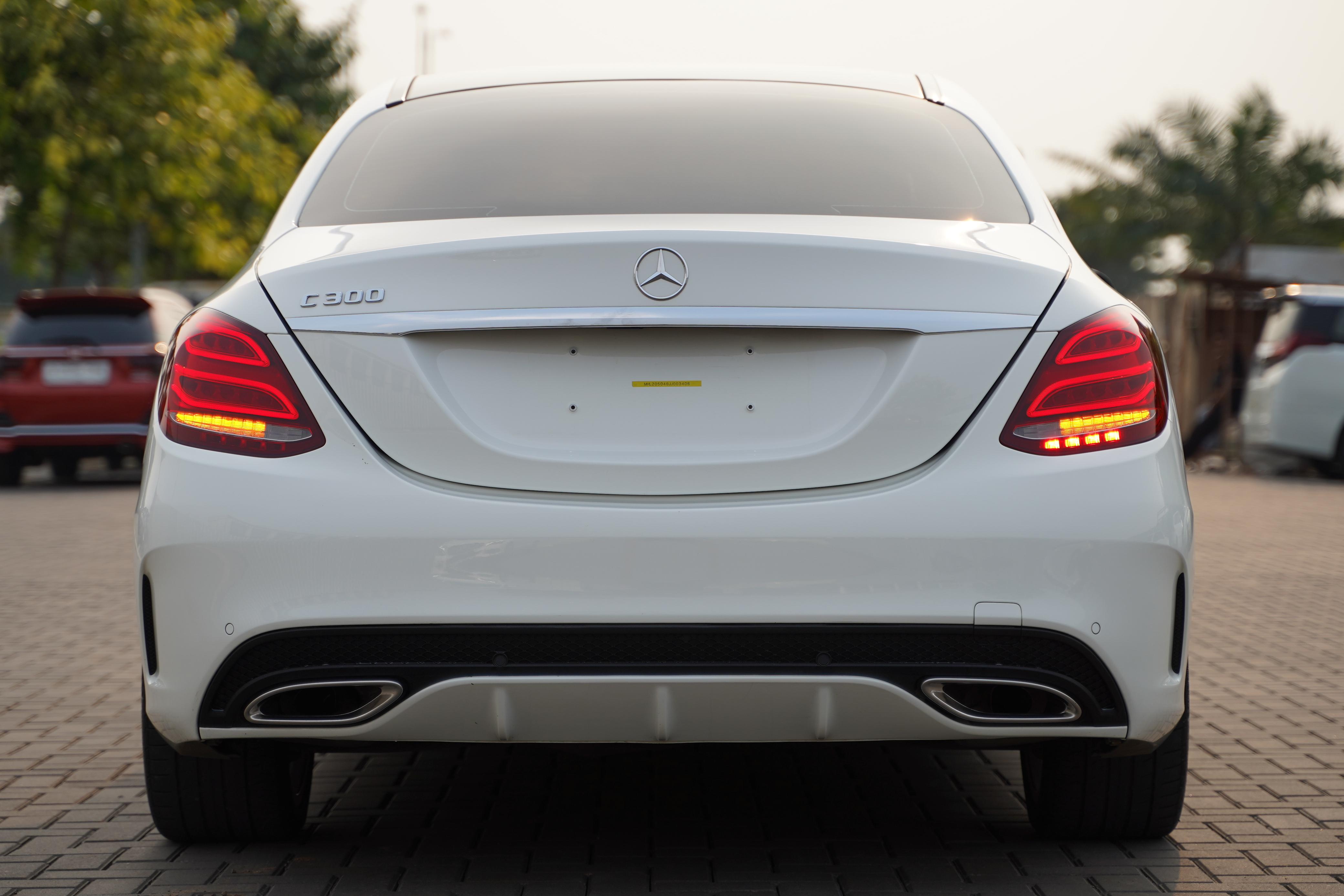 2018 Mercedes Benz C-Class Sedan C 300 AMG Line 2018 Mercedes Benz C-Class Sedan C 300 AMG Line