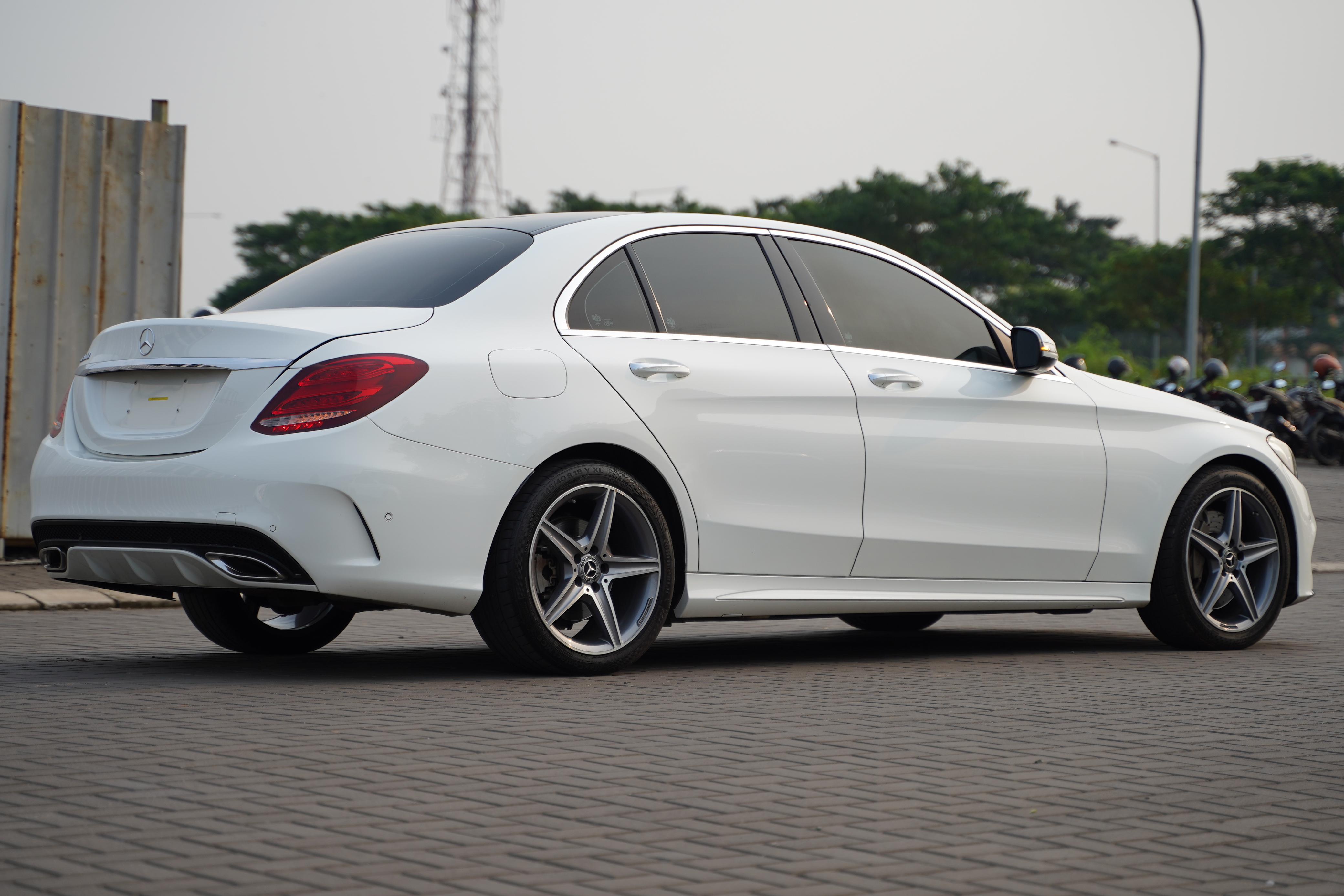 2018 Mercedes Benz C-Class Sedan C 300 AMG Line 2018 Mercedes Benz C-Class Sedan C 300 AMG Line