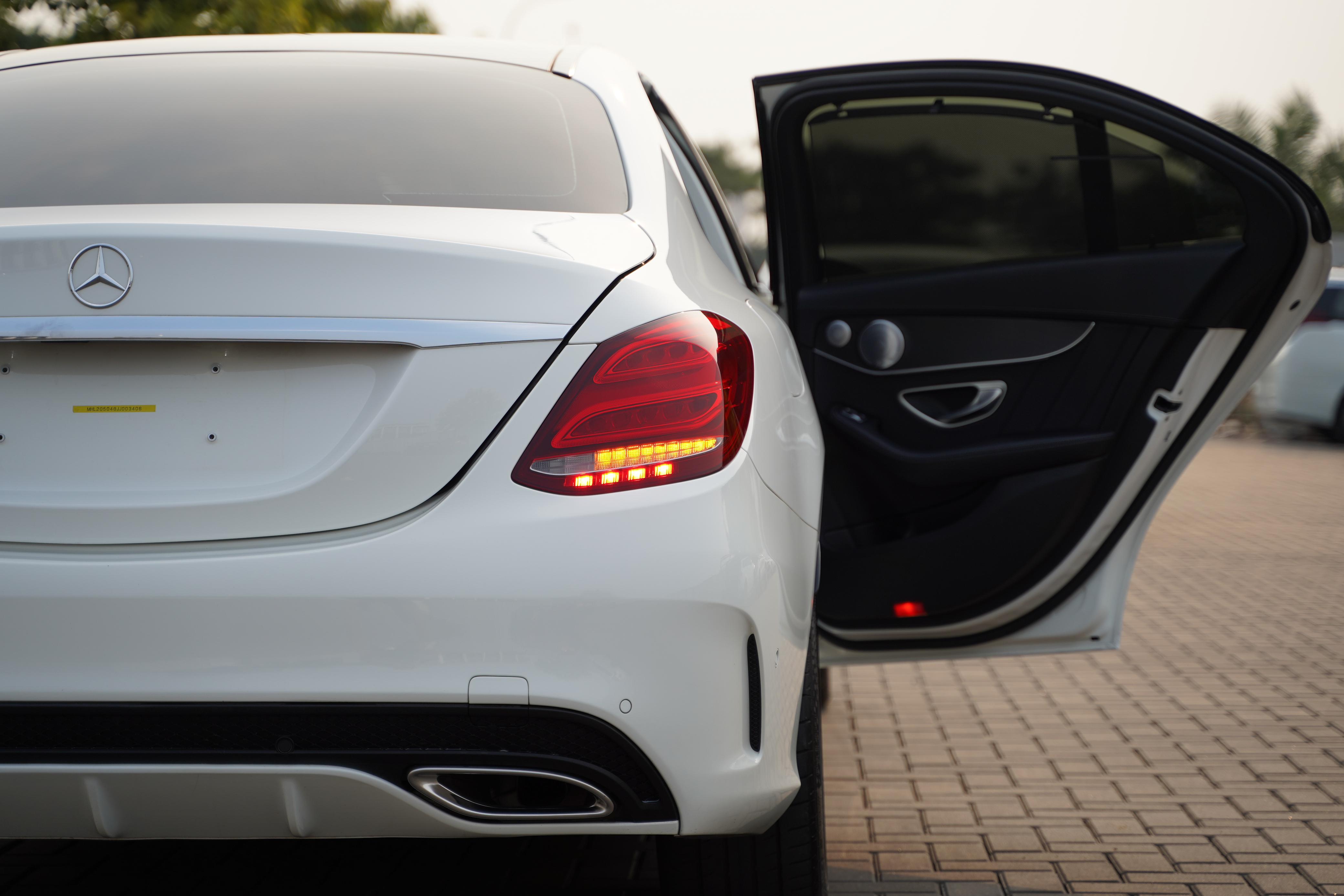 2018 Mercedes Benz C-Class Sedan C 300 AMG Line 2018 Mercedes Benz C-Class Sedan C 300 AMG Line