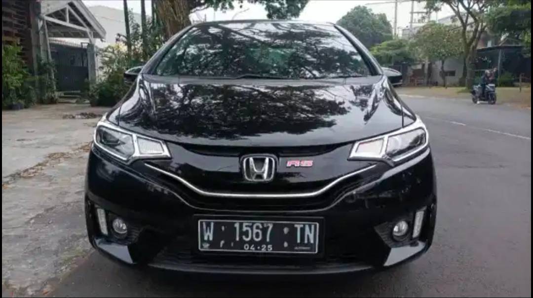 Second Hand 2015 Honda Jazz Second Hand 2015 Honda Jazz