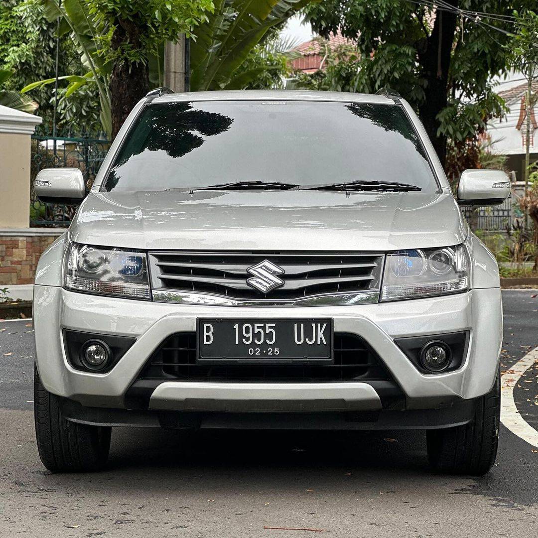 2014 Suzuki Grand Vitara  JLX 2.4L AT Bekas