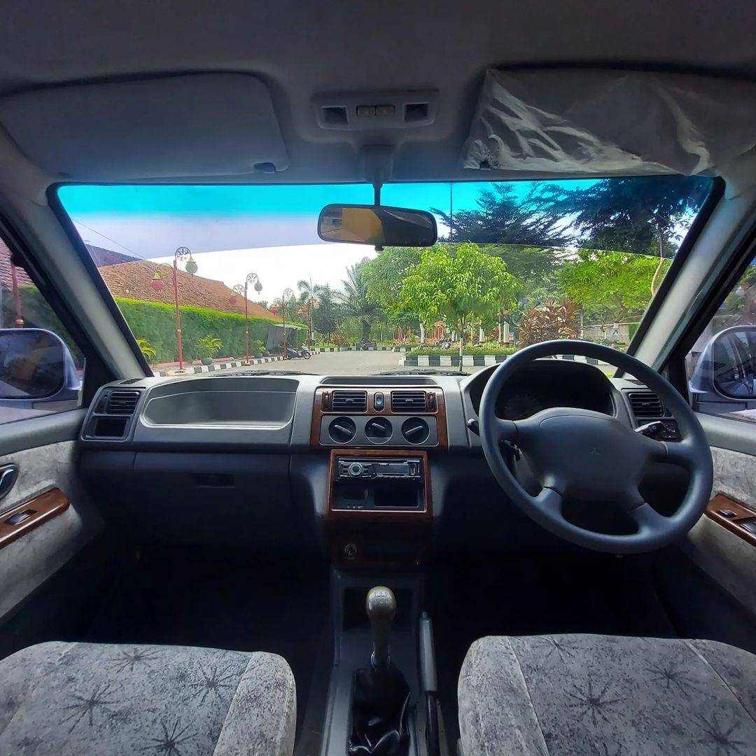 2002 Mitsubishi Kuda 2002 Mitsubishi Kuda