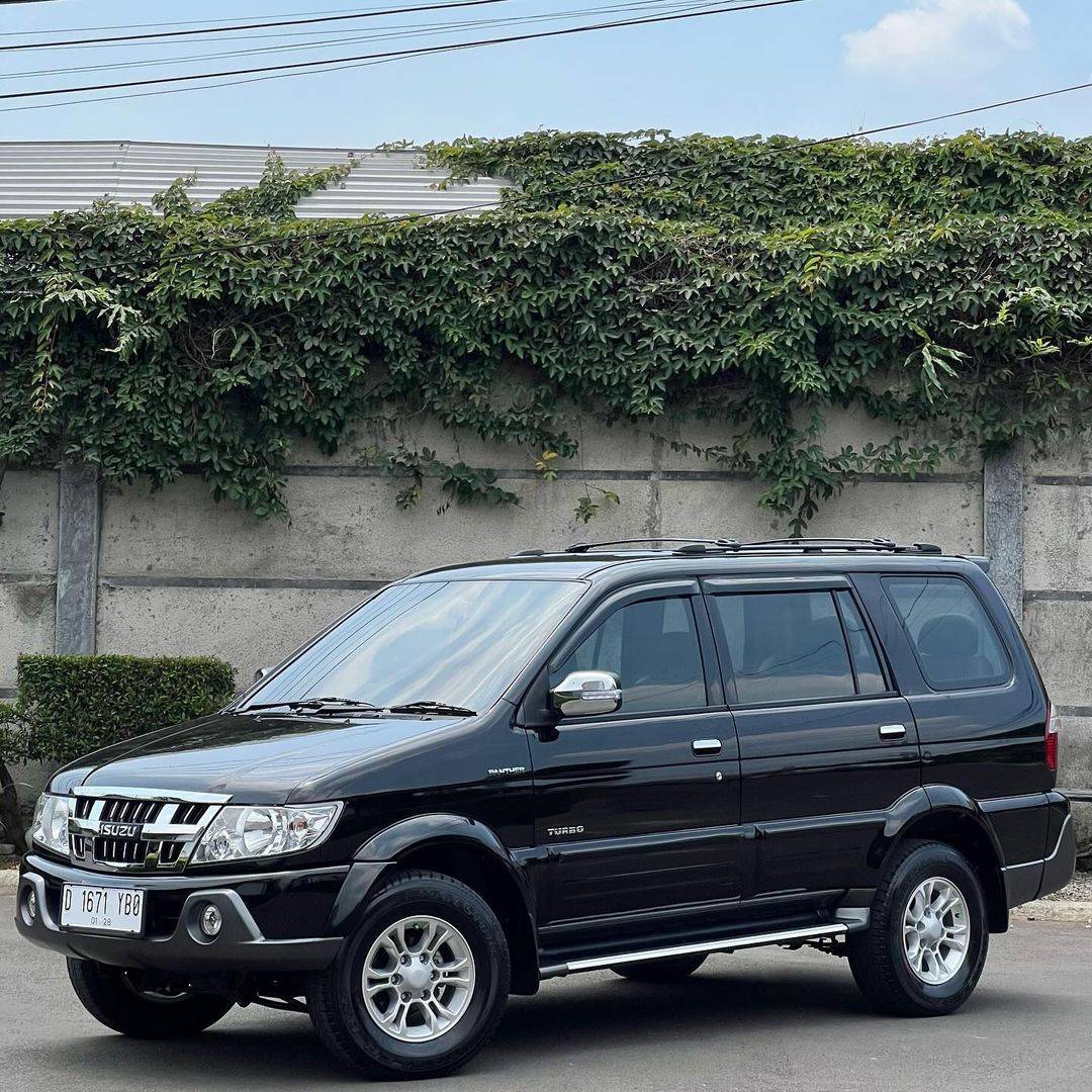 2017 Isuzu Panther Bekas 2017 Isuzu Panther Bekas
