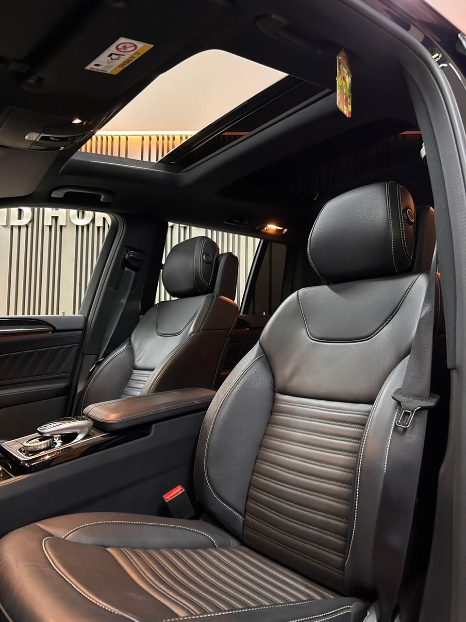 2018 Mercedes Benz GLS-Class 400 4MATIC AMG Line 2018 Mercedes Benz GLS-Class 400 4MATIC AMG Line