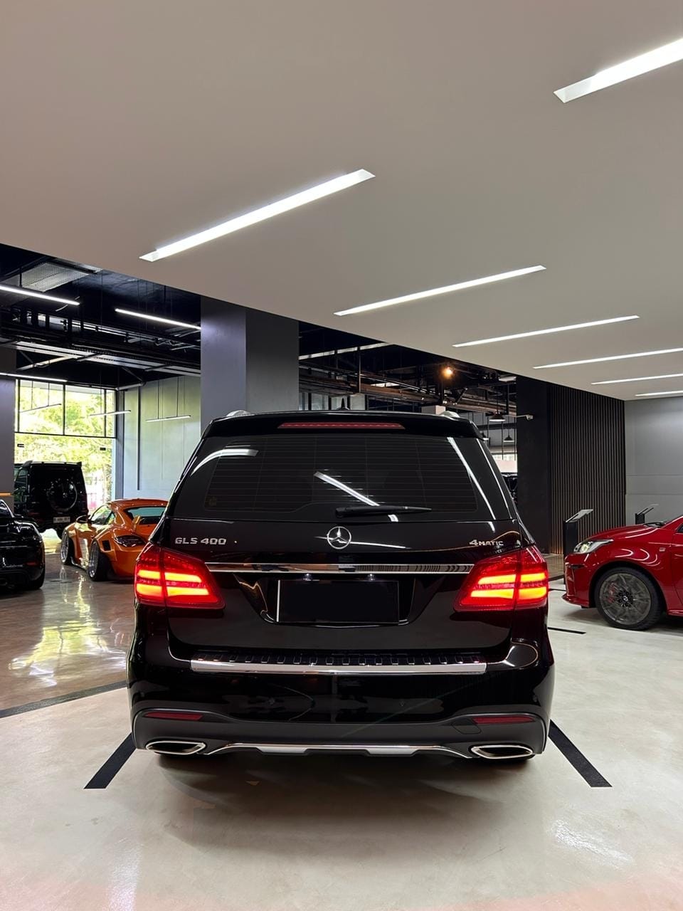 2018 Mercedes Benz GLS-Class 400 4MATIC AMG Line 2018 Mercedes Benz GLS-Class 400 4MATIC AMG Line