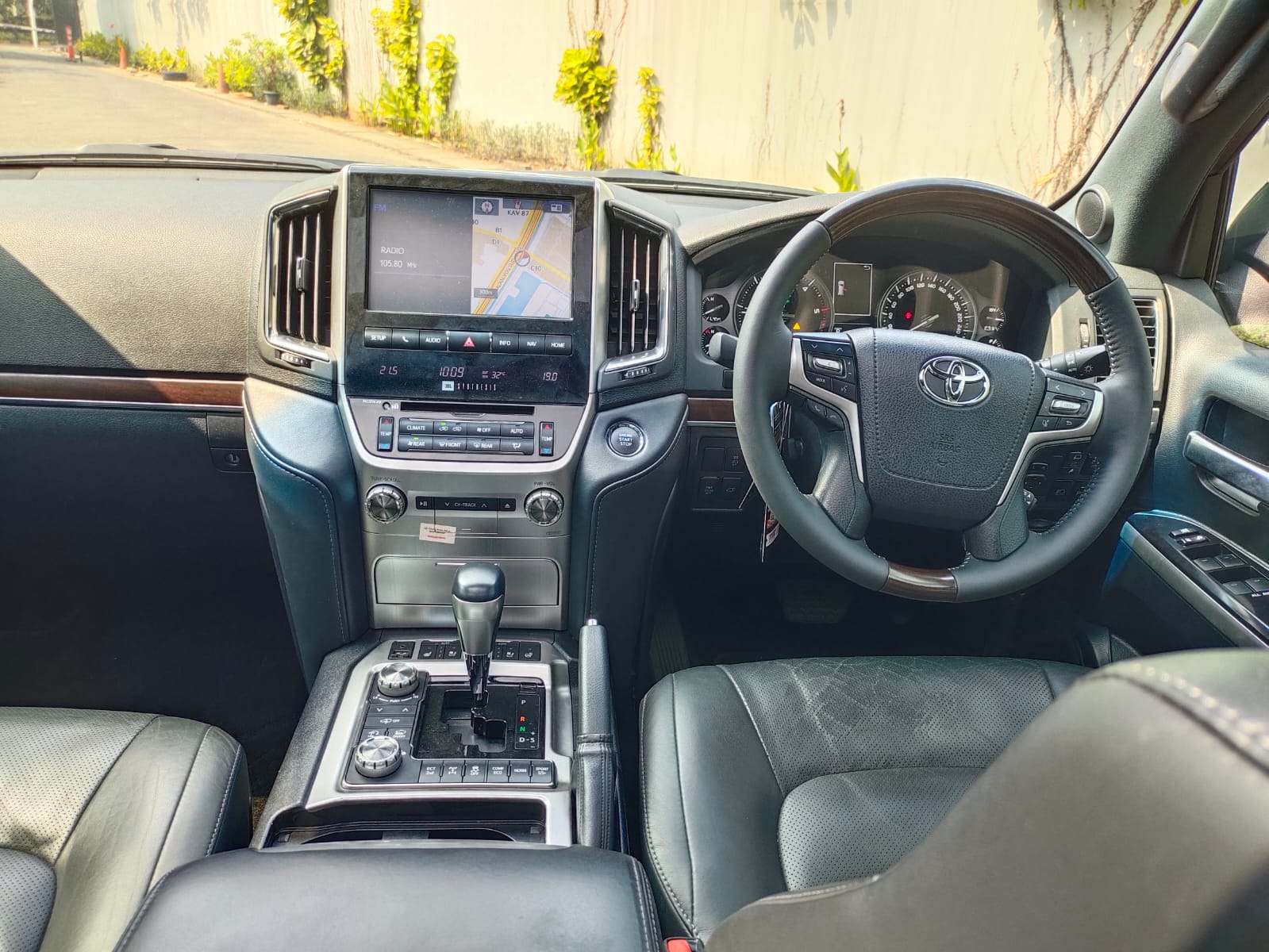 2019 Toyota Land Cruiser 2019 Toyota Land Cruiser