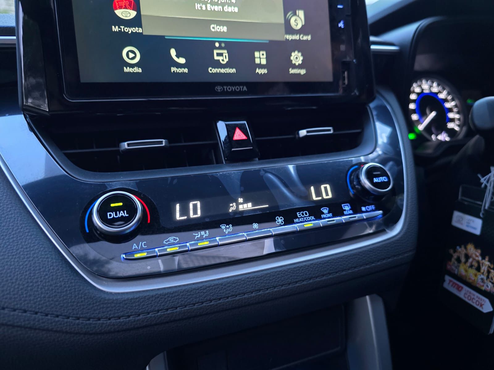 2022 Toyota Corolla Cross HEV GR-S 2022 Toyota Corolla Cross HEV GR-S