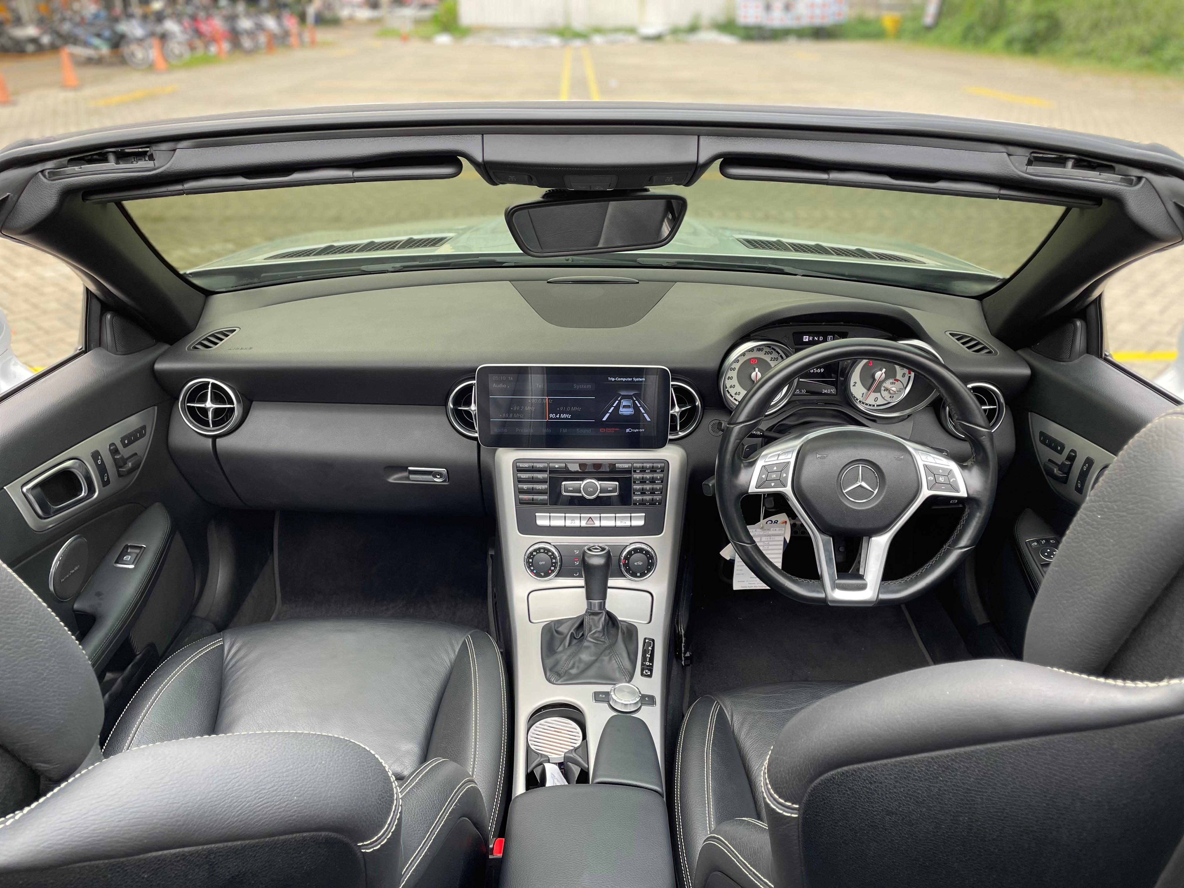 2012 Mercedes Benz SLK-Class SLK 200 1.8L CGI 2012 Mercedes Benz SLK-Class SLK 200 1.8L CGI