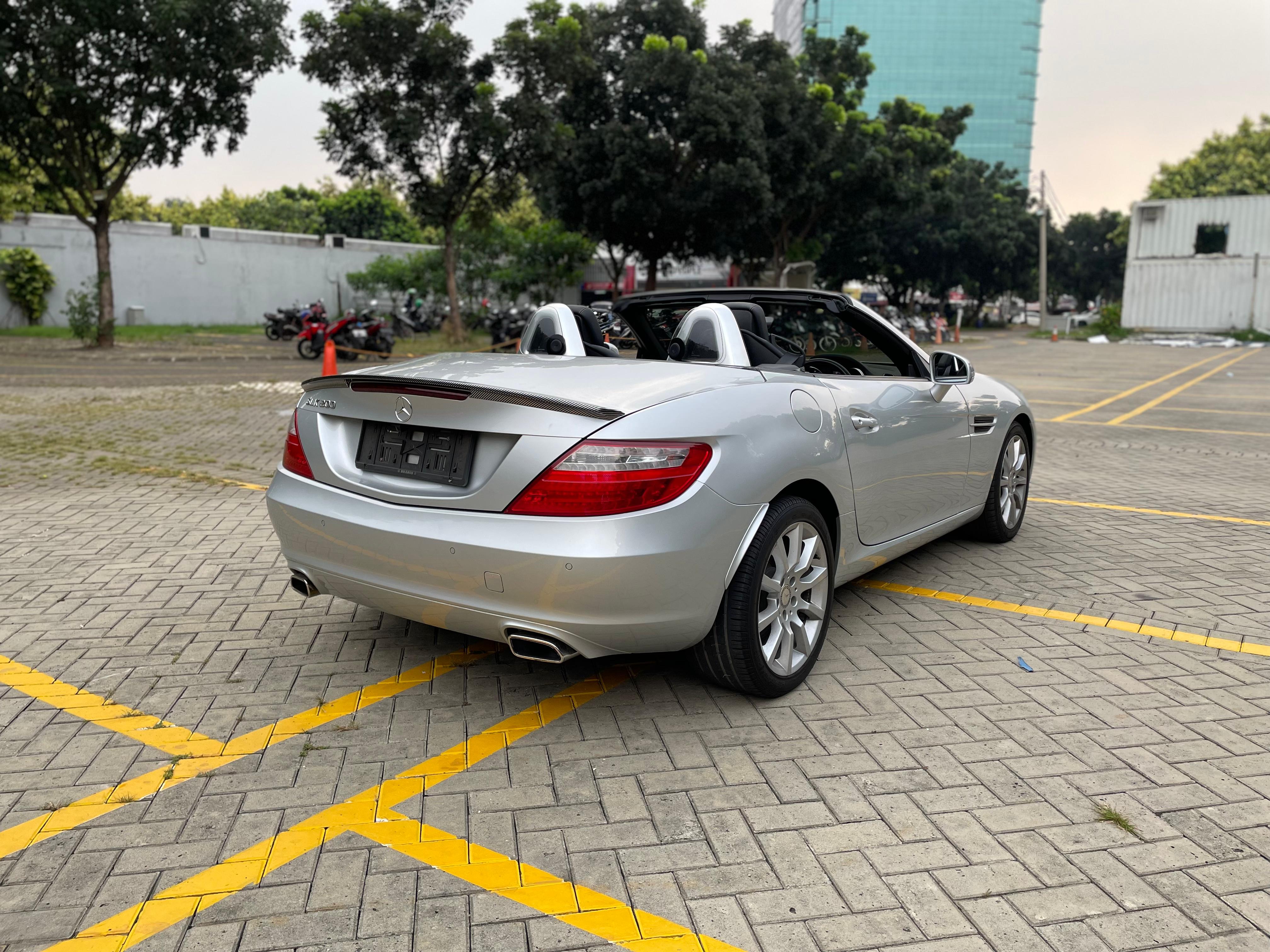 2012 Mercedes Benz SLK-Class SLK 200 1.8L CGI 2012 Mercedes Benz SLK-Class SLK 200 1.8L CGI