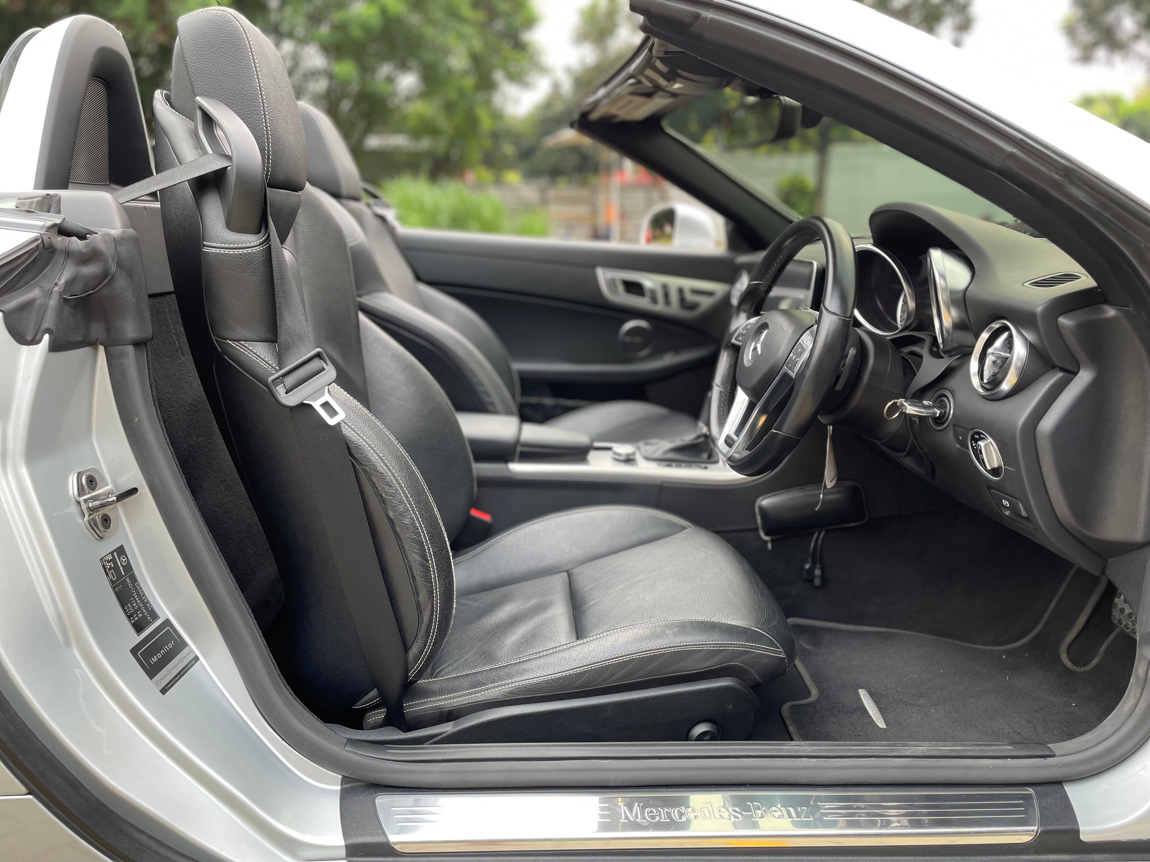 2012 Mercedes Benz SLK-Class SLK 200 1.8L CGI 2012 Mercedes Benz SLK-Class SLK 200 1.8L CGI