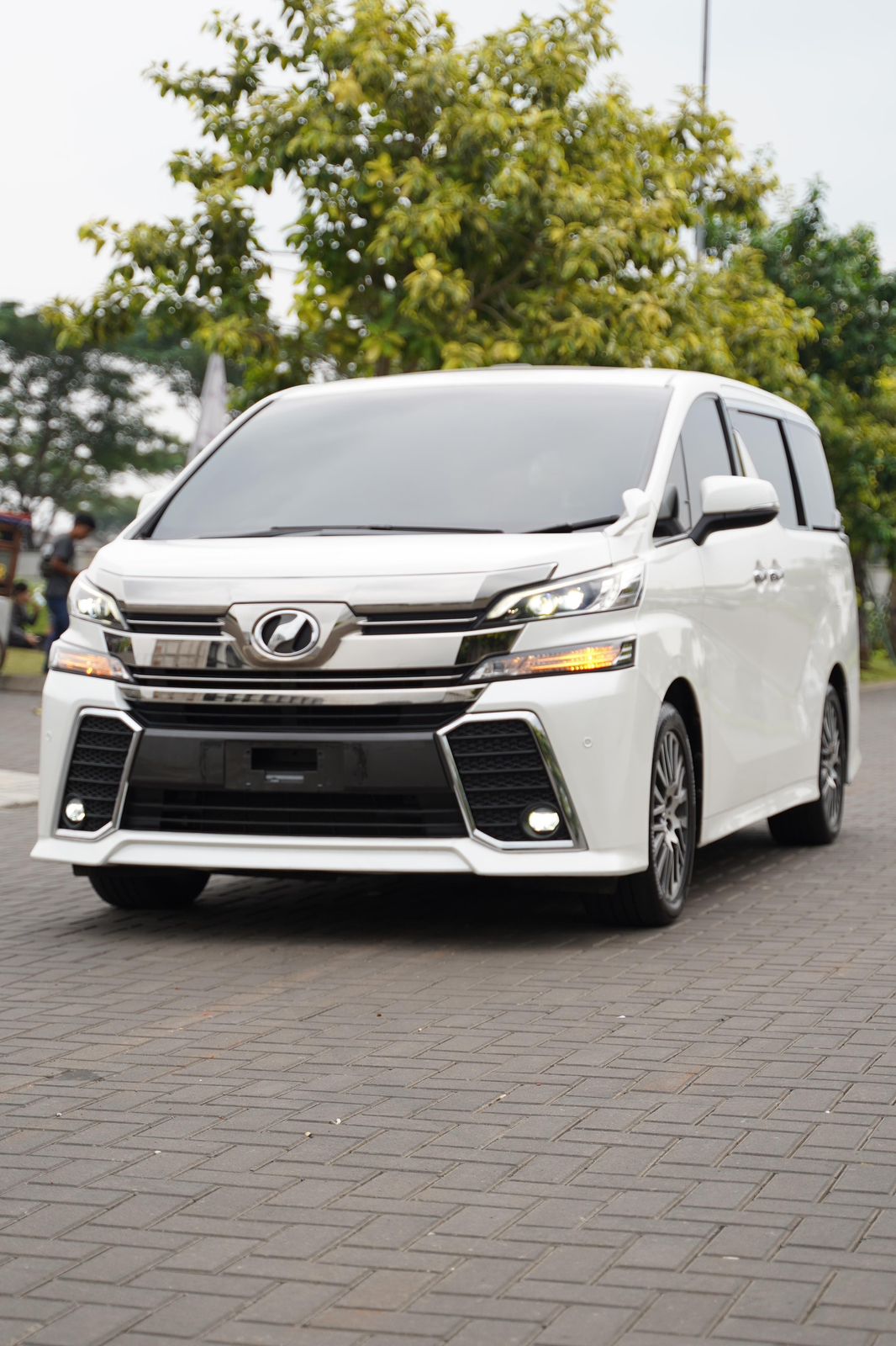 2016 Toyota Vellfire  2.5L ZG AT 2016 Toyota Vellfire  2.5L ZG AT