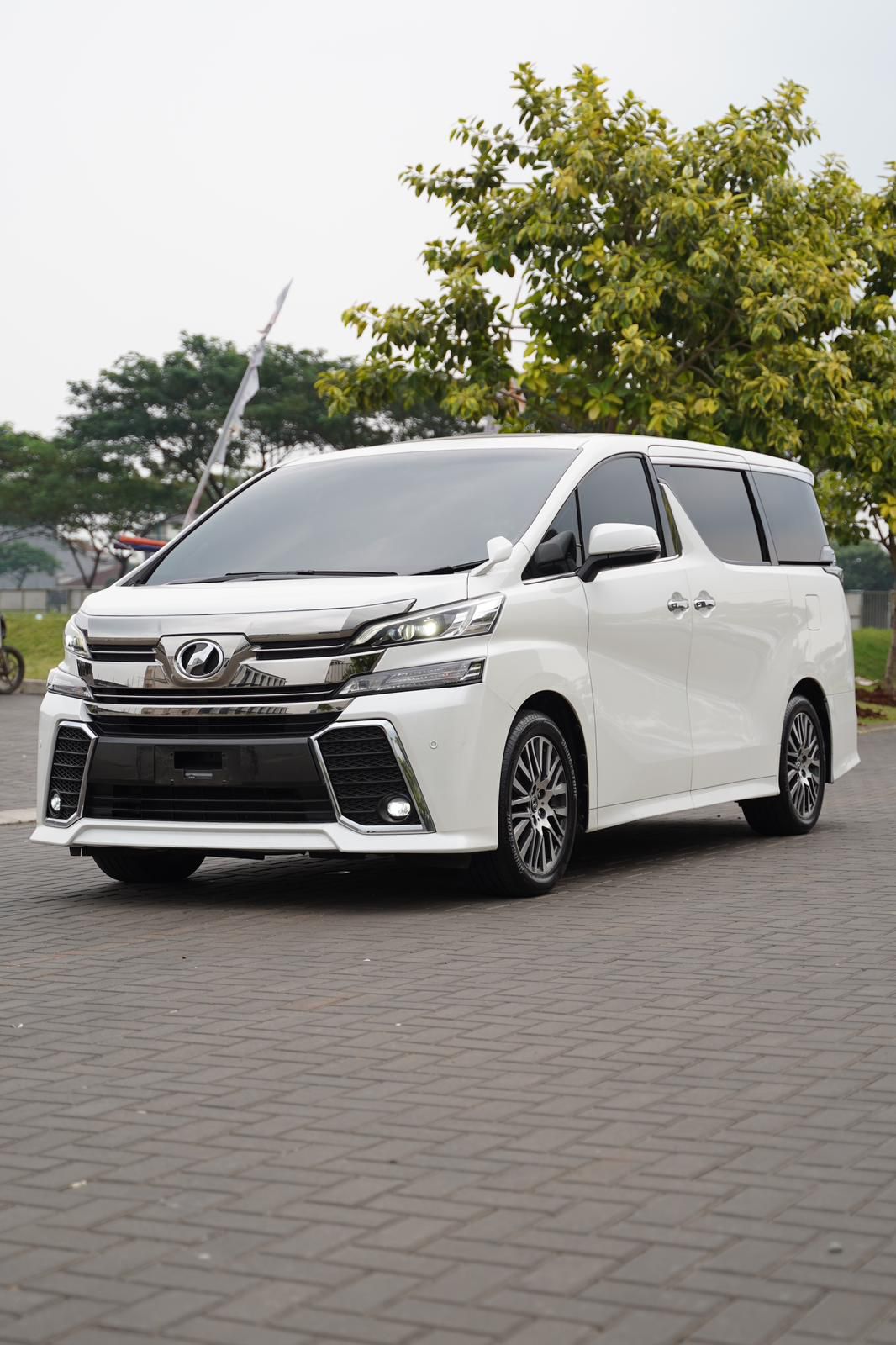 2016 Toyota Vellfire  2.5L ZG AT 2016 Toyota Vellfire  2.5L ZG AT