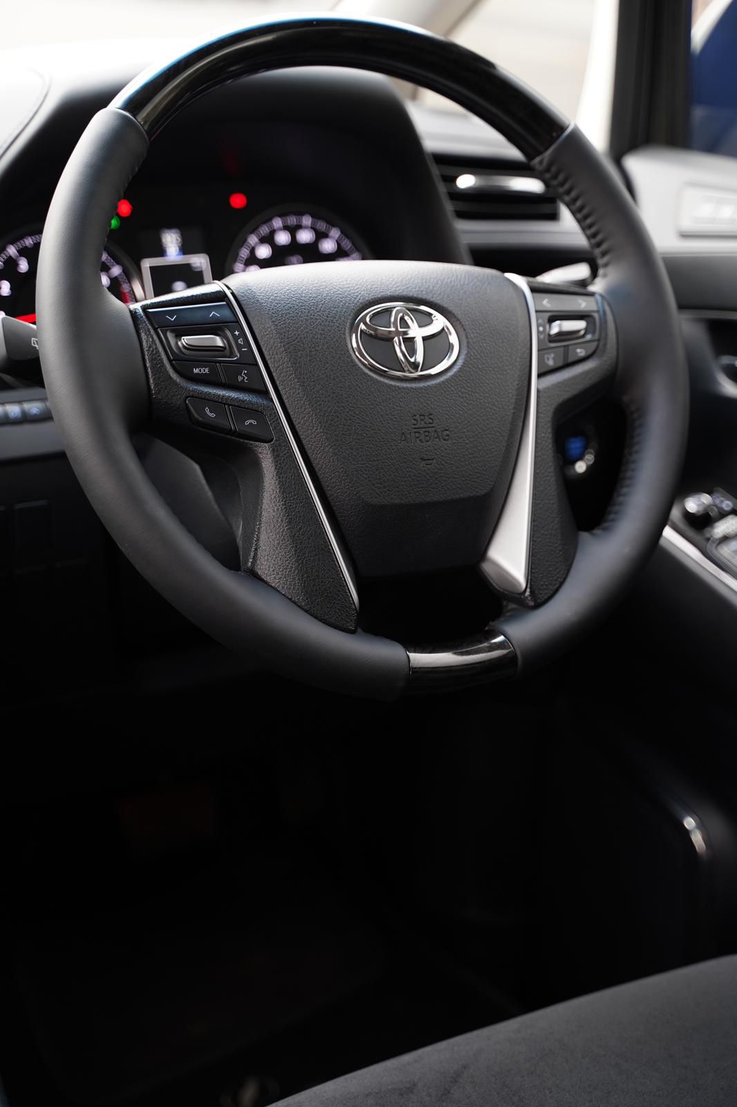 2016 Toyota Vellfire  2.5L ZG AT 2016 Toyota Vellfire  2.5L ZG AT