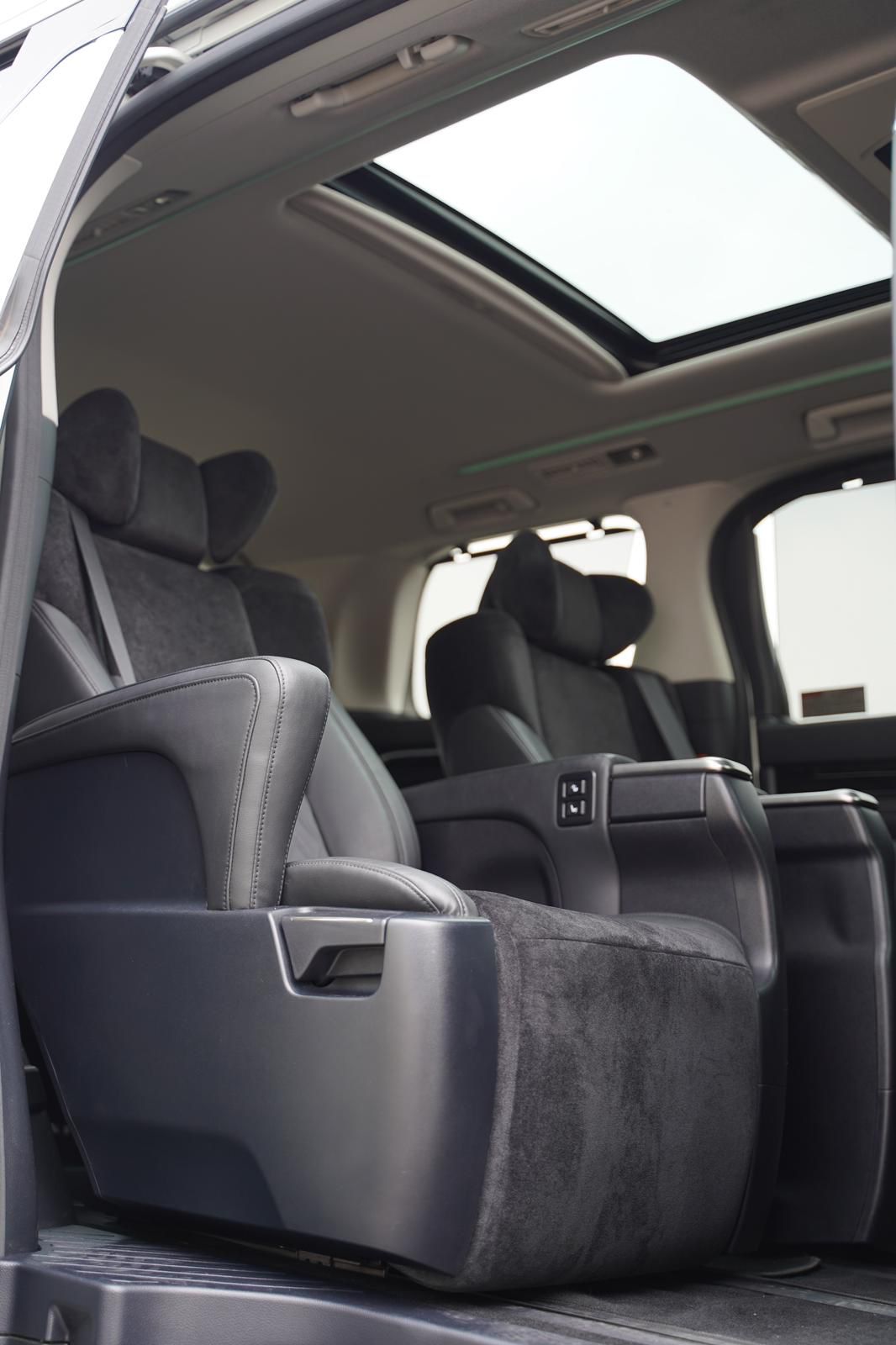 2016 Toyota Vellfire  2.5L ZG AT 2016 Toyota Vellfire  2.5L ZG AT