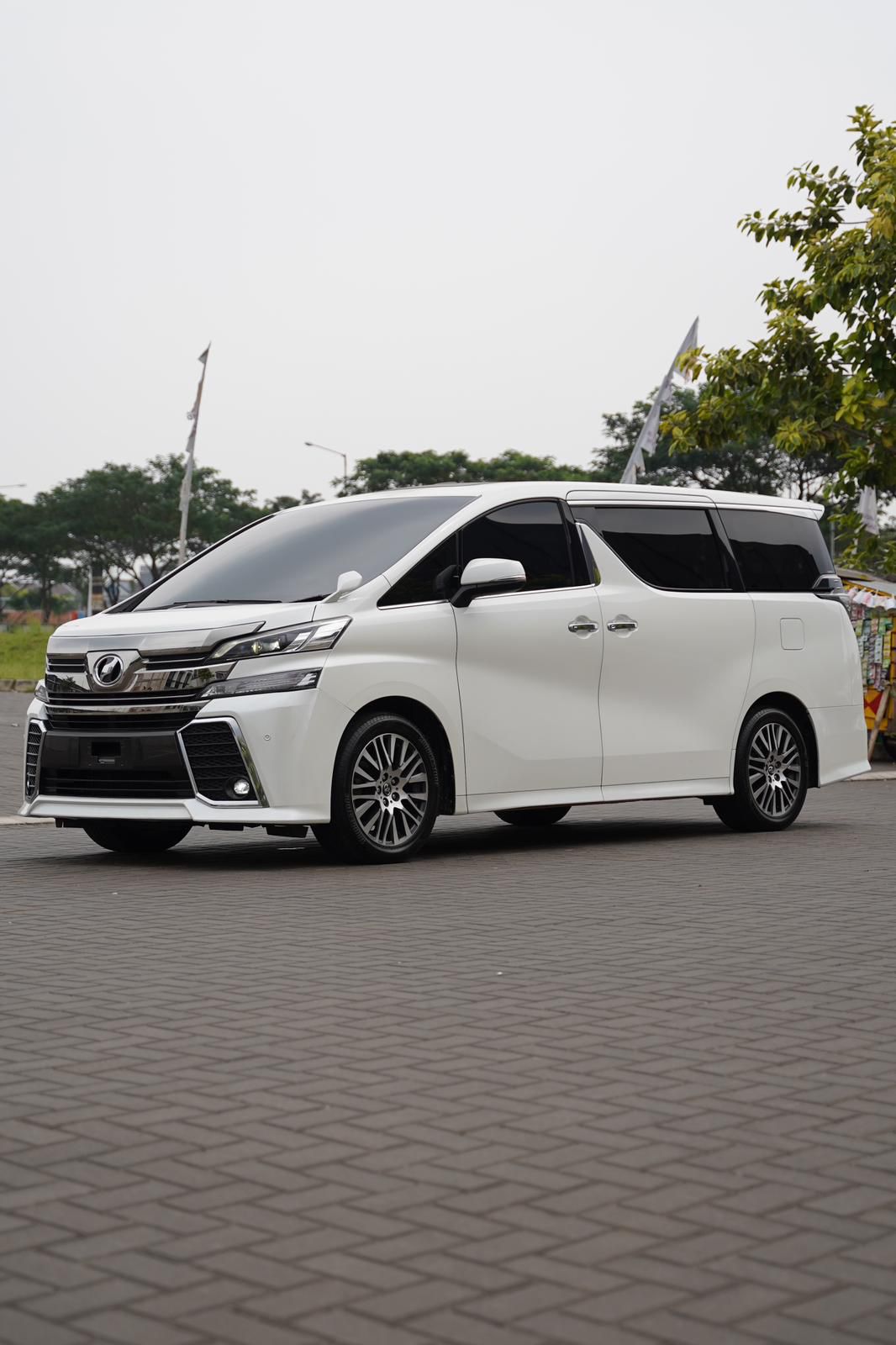 2016 Toyota Vellfire  2.5L ZG AT 2016 Toyota Vellfire  2.5L ZG AT