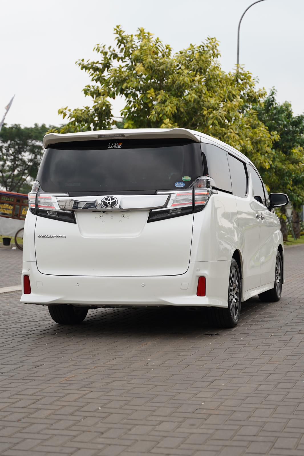 2016 Toyota Vellfire  2.5L ZG AT 2016 Toyota Vellfire  2.5L ZG AT