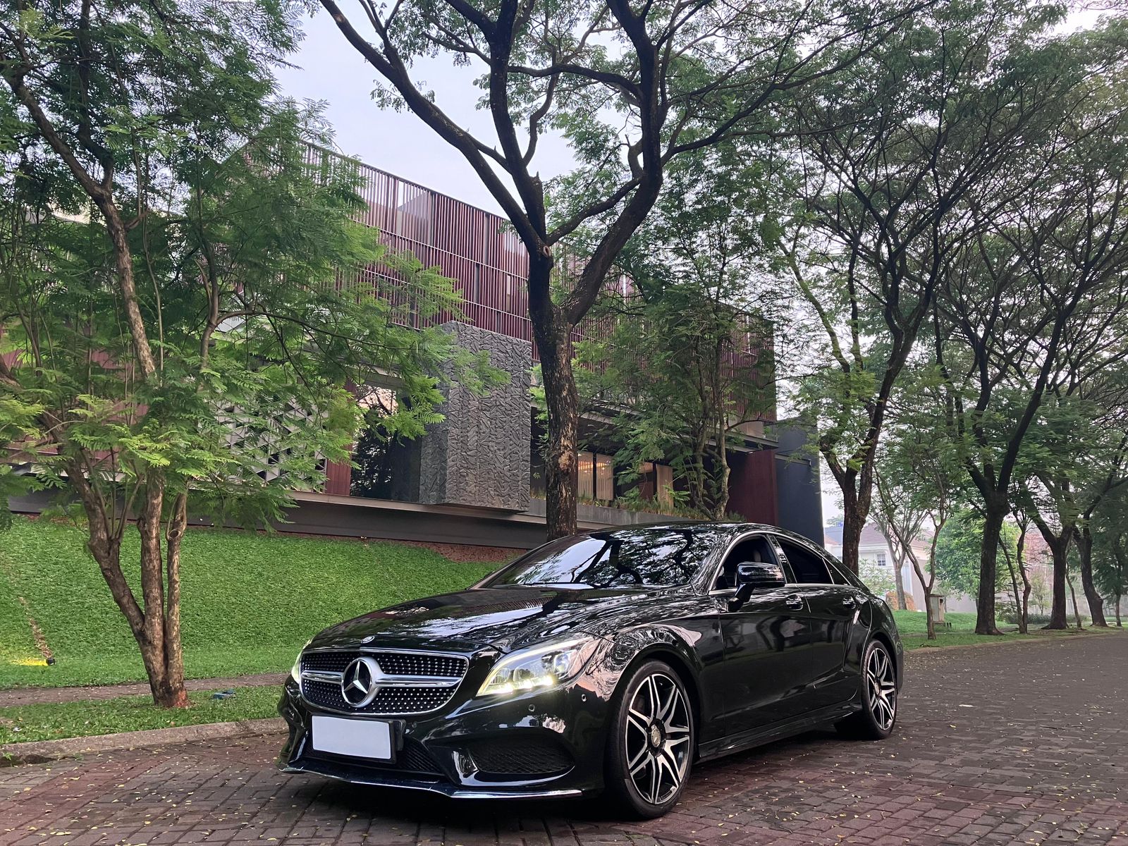 Second Hand 2015 Mercedes Benz CLS-Class 400 AMG Dynamic Second Hand 2015 Mercedes Benz CLS-Class 400 AMG Dynamic