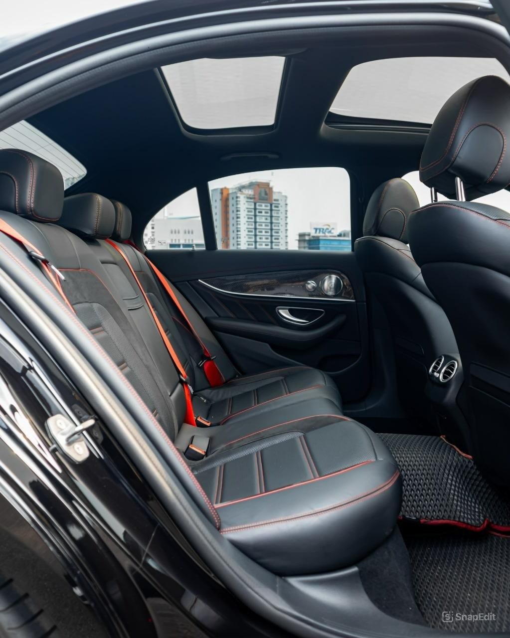 2017 Mercedes Benz E-Class  AMG E 43 4MATIC 2017 Mercedes Benz E-Class  AMG E 43 4MATIC