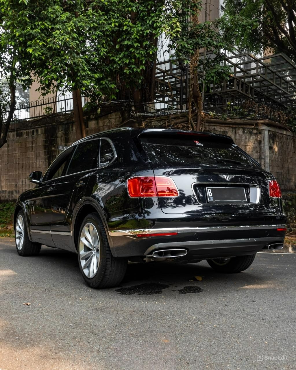 2016 Bentley Bentayga 4.0 L 2016 Bentley Bentayga 4.0 L