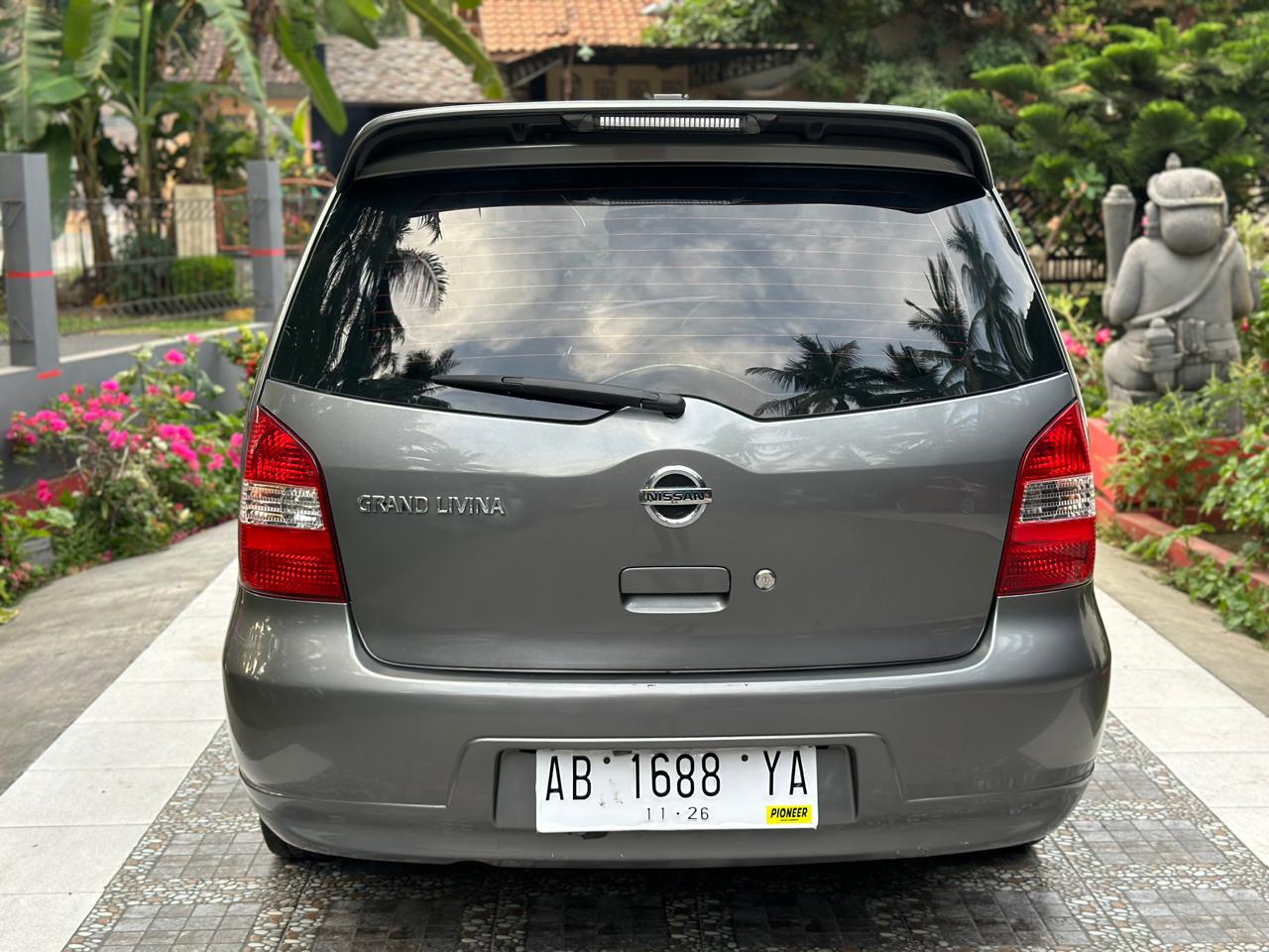 2011 Nissan Grand Livina 2011 Nissan Grand Livina