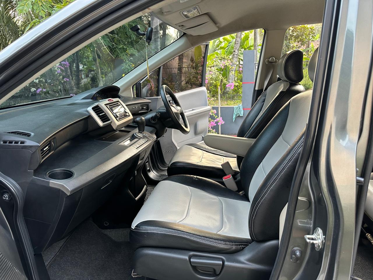 2010 Honda Freed 2010 Honda Freed