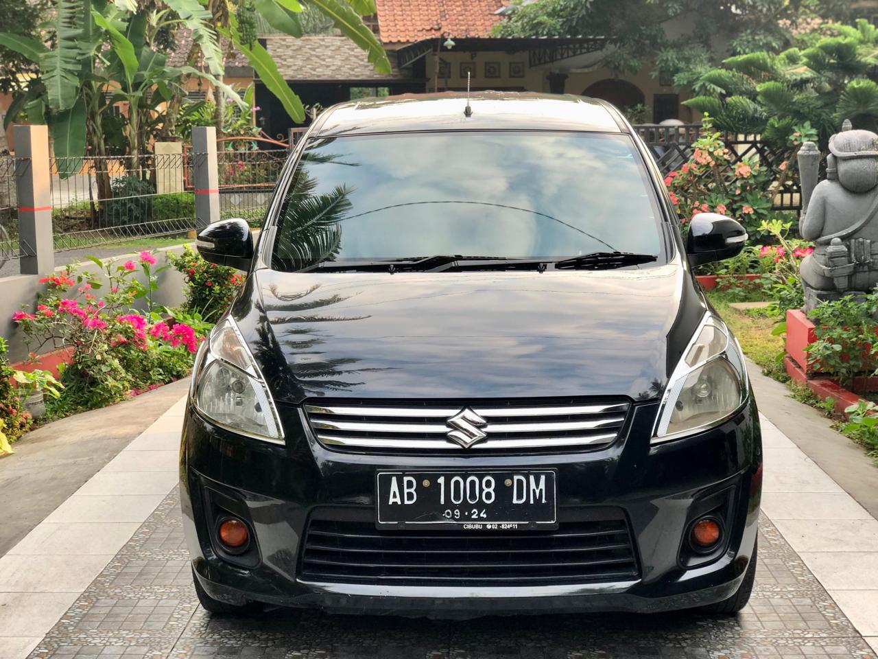 Second Hand 2014 Suzuki Ertiga  Second Hand 2014 Suzuki Ertiga