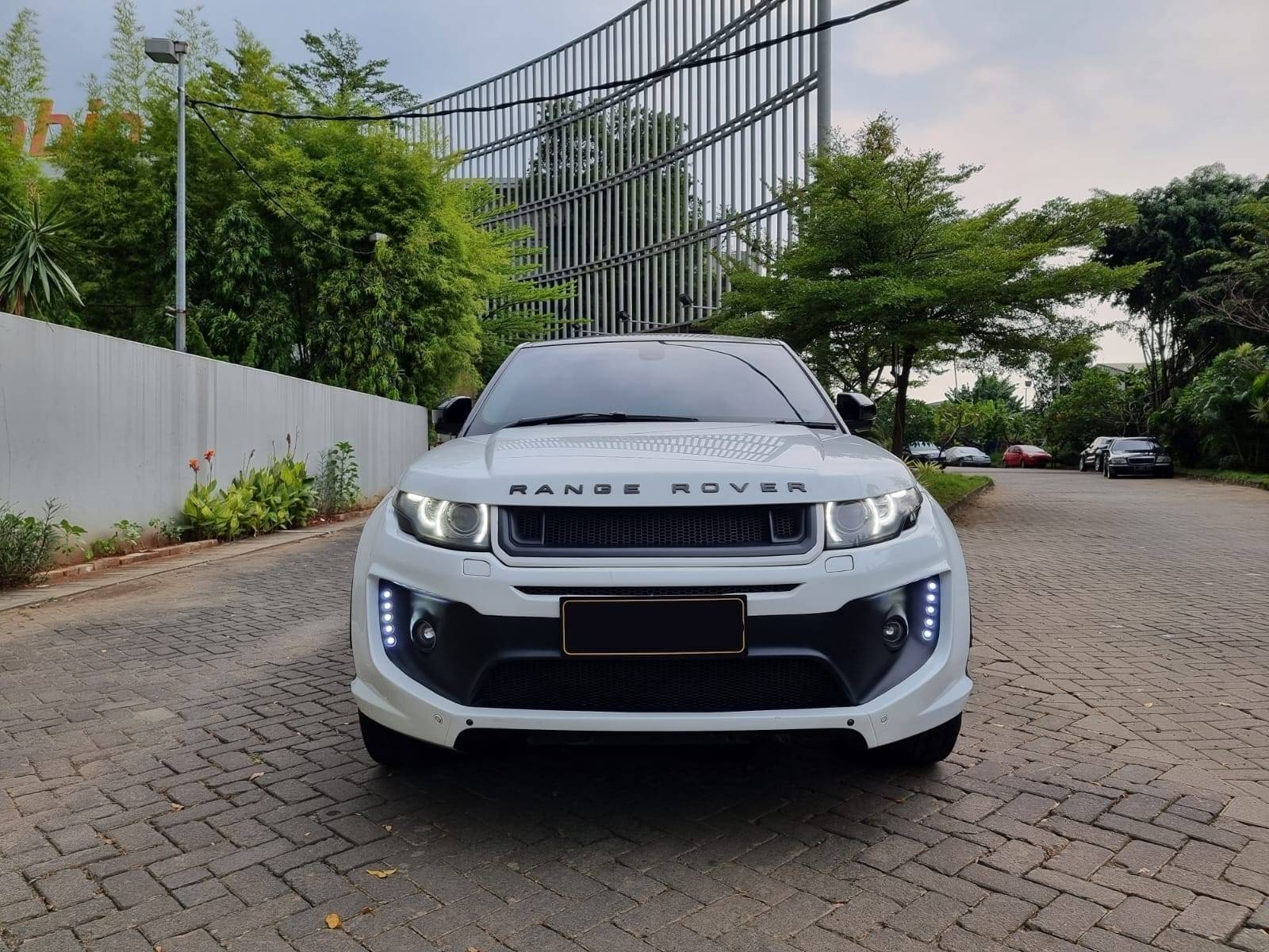 Land Rover Range Rover Evoque Bekas