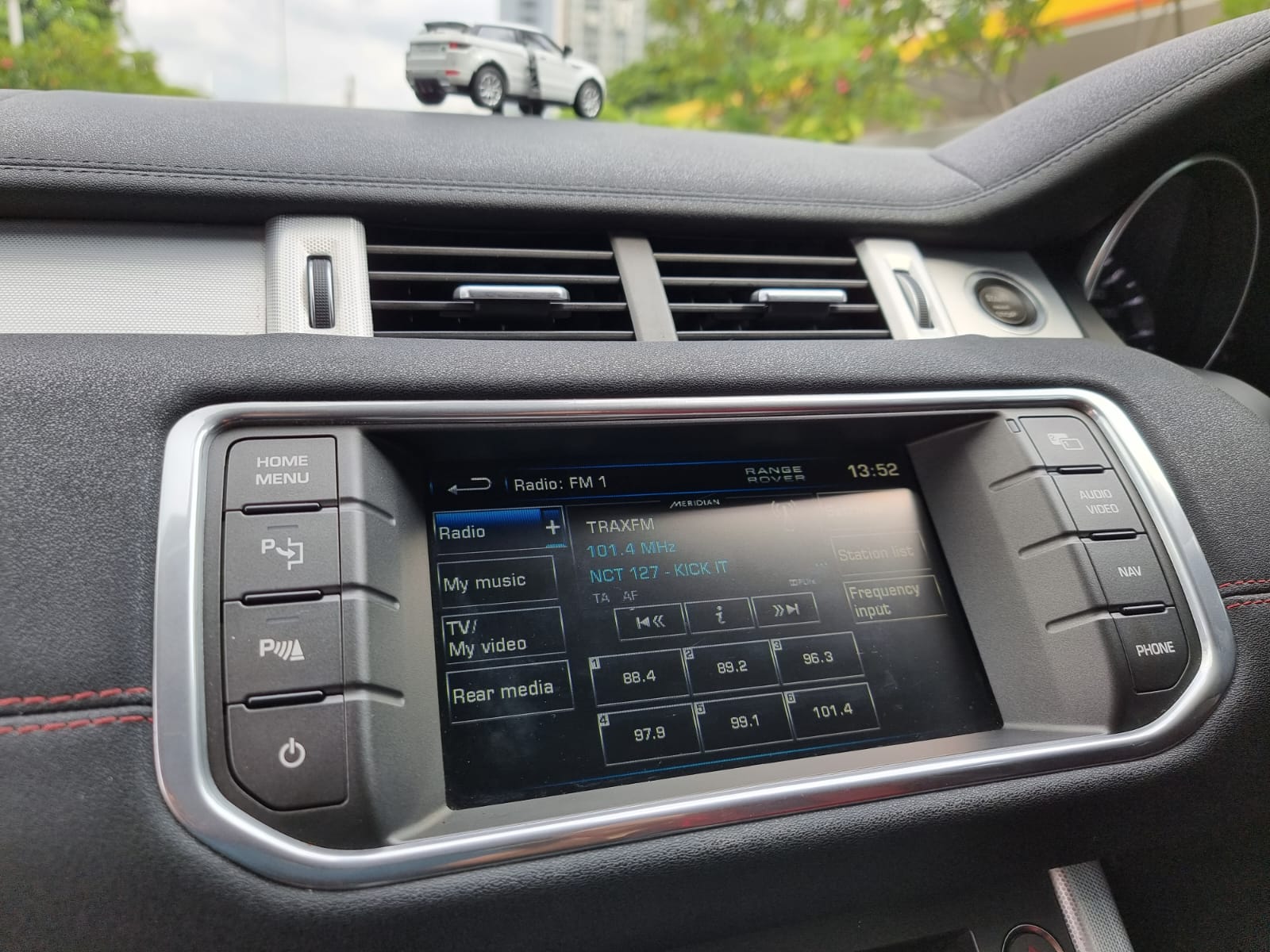 2013 Land Rover Range Rover Evoque EVOQUE 2.0 L Si 4 DYNAMIC 2013 Land Rover Range Rover Evoque EVOQUE 2.0 L Si 4 DYNAMIC