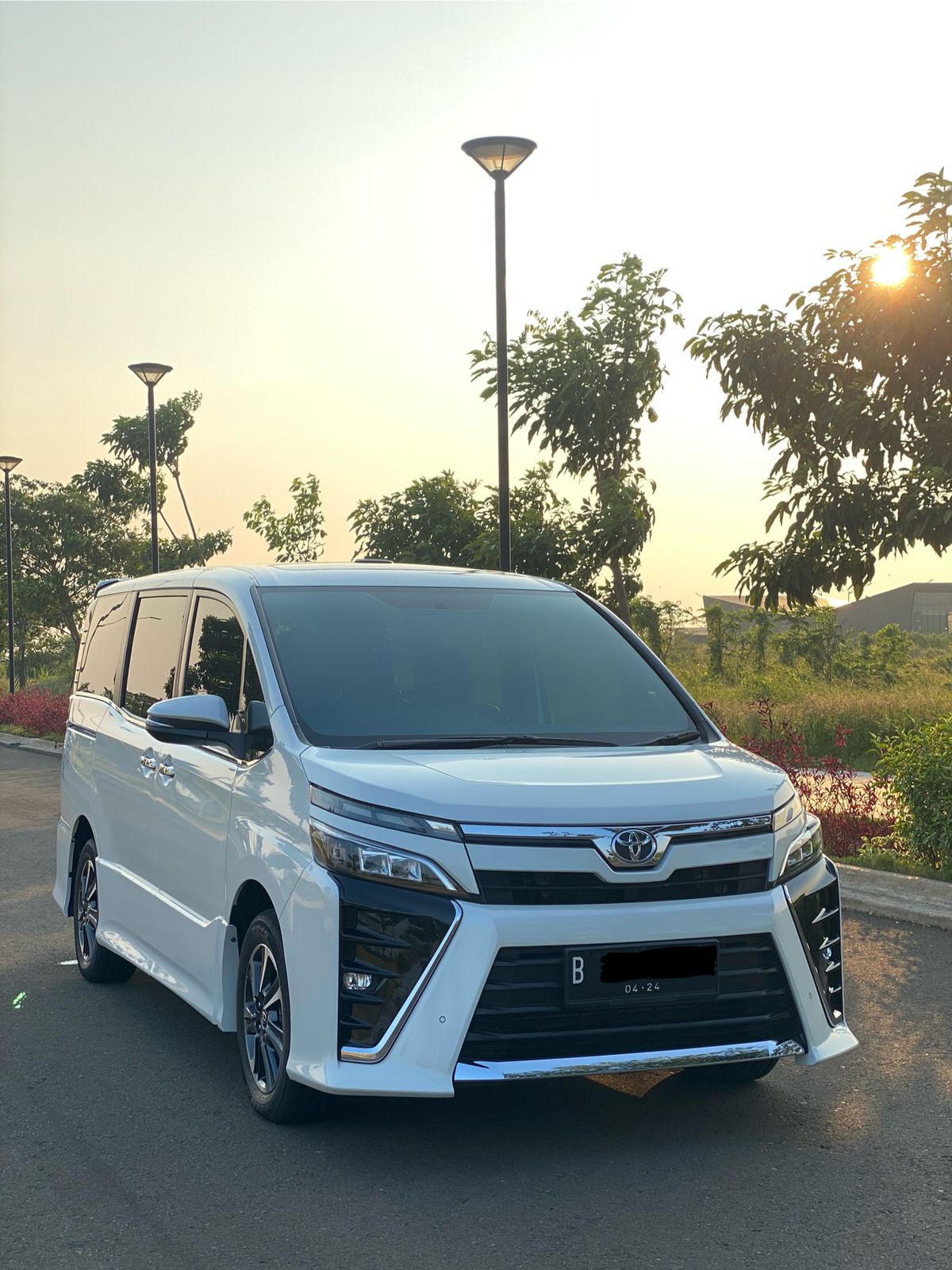 Second Hand 2019 Toyota Voxy 2.0 CVT Second Hand 2019 Toyota Voxy 2.0 CVT