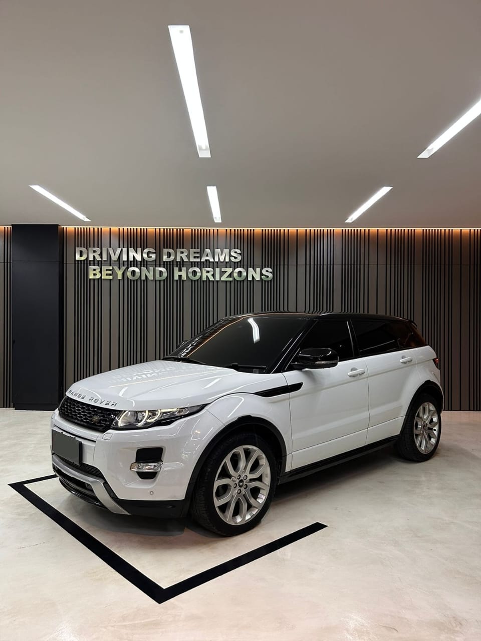 2013 Land Rover Range Rover Evoque EVOQUE 2.0 L Si 4 DYNAMIC Bekas 2013 Land Rover Range Rover Evoque EVOQUE 2.0 L Si 4 DYNAMIC Bekas
