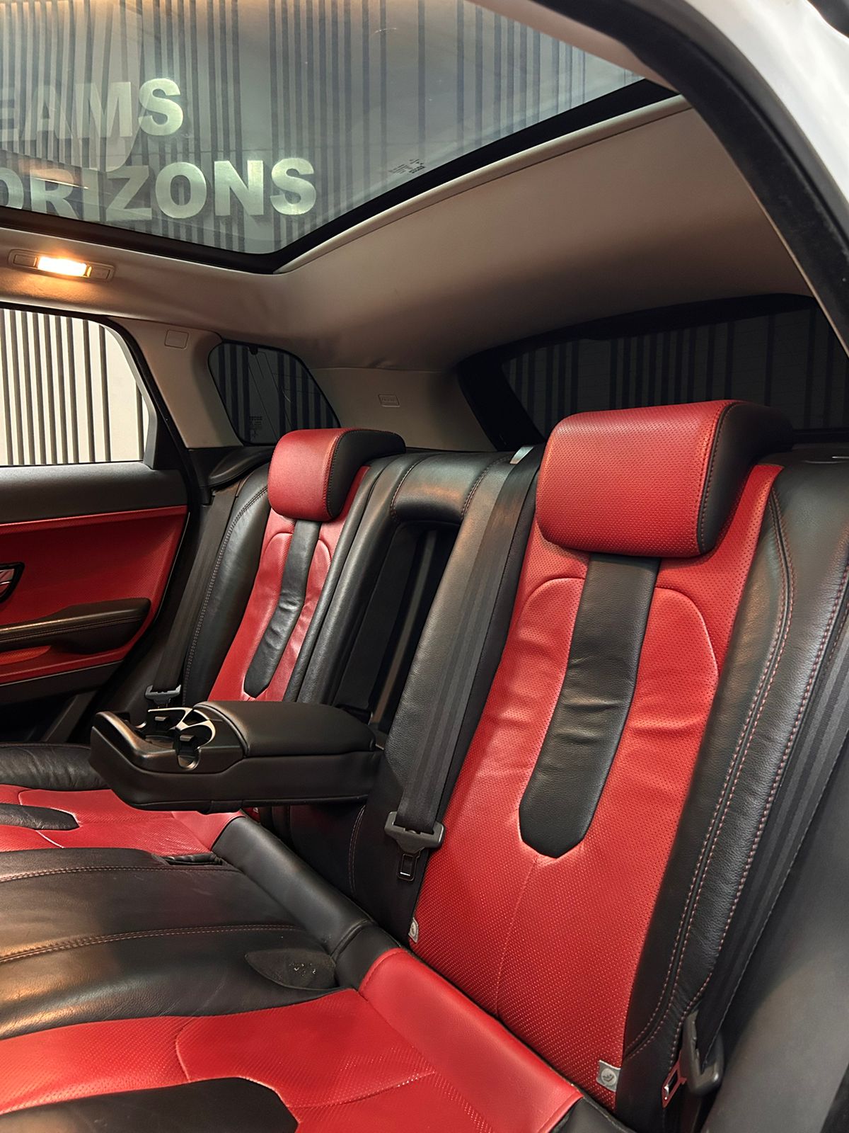 2013 Land Rover Range Rover Evoque EVOQUE 2.0 L Si 4 DYNAMIC 2013 Land Rover Range Rover Evoque EVOQUE 2.0 L Si 4 DYNAMIC