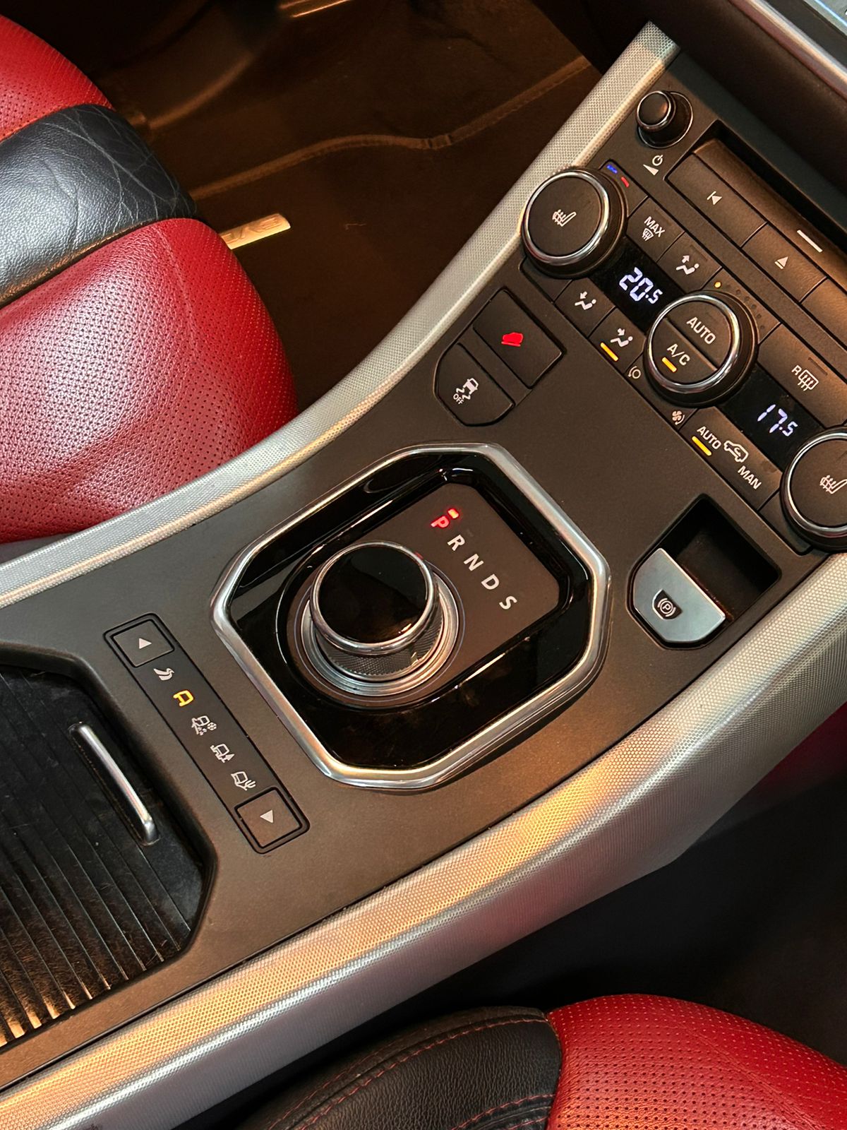 2013 Land Rover Range Rover Evoque EVOQUE 2.0 L Si 4 DYNAMIC 2013 Land Rover Range Rover Evoque EVOQUE 2.0 L Si 4 DYNAMIC