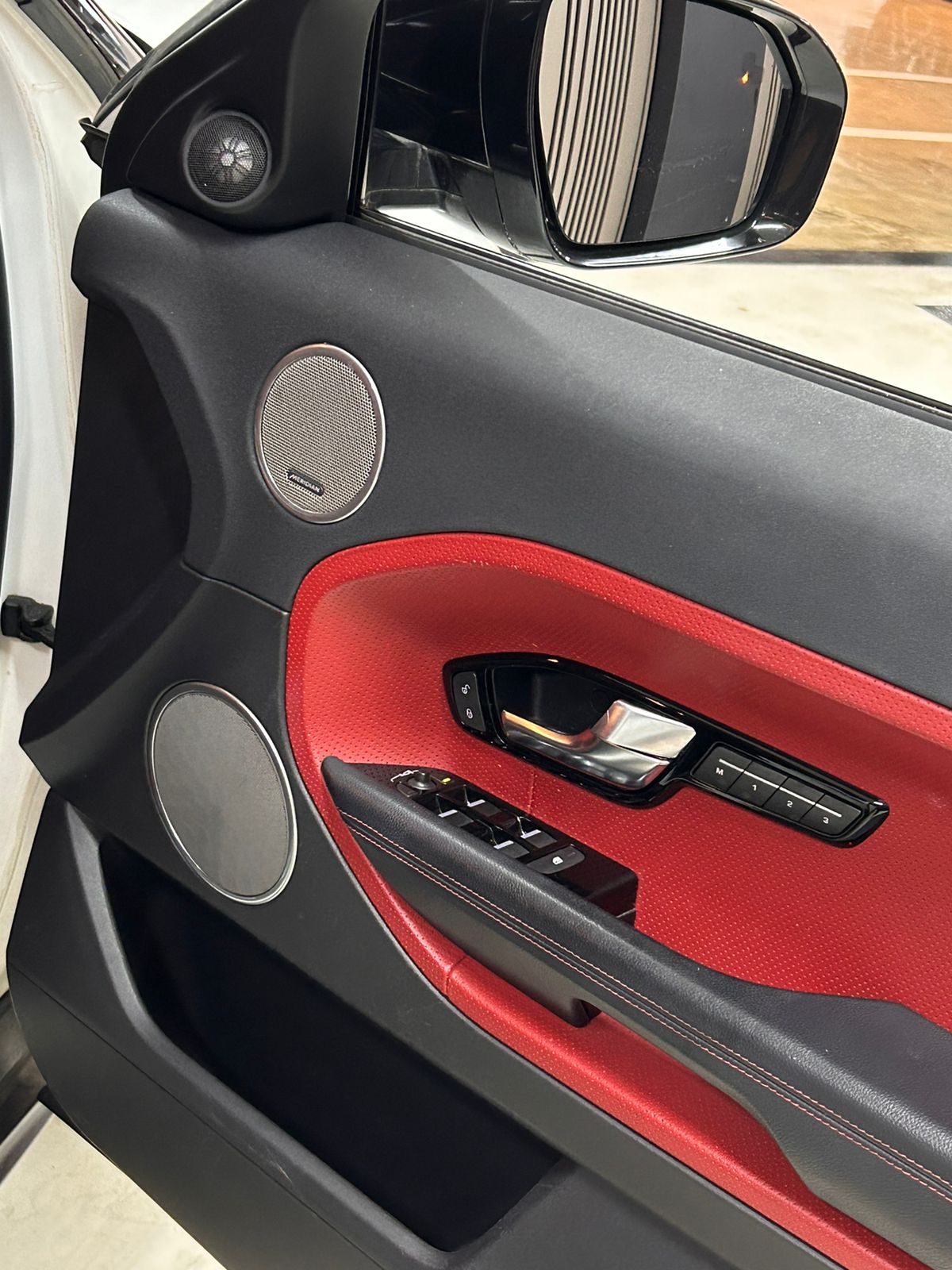 2013 Land Rover Range Rover Evoque EVOQUE 2.0 L Si 4 DYNAMIC 2013 Land Rover Range Rover Evoque EVOQUE 2.0 L Si 4 DYNAMIC