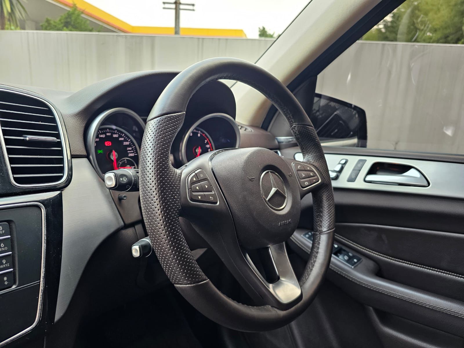2016 Mercedes Benz GLE-Class 2016 Mercedes Benz GLE-Class