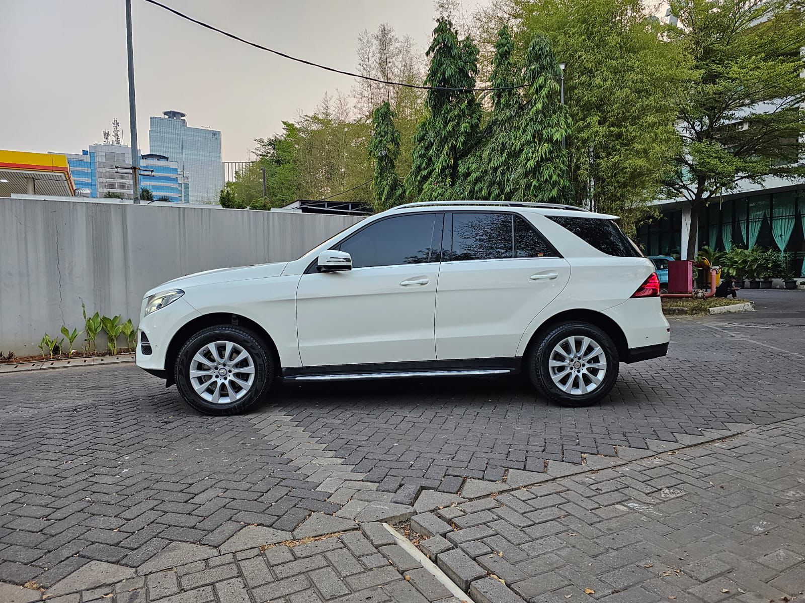 2016 Mercedes Benz GLE-Class 2016 Mercedes Benz GLE-Class