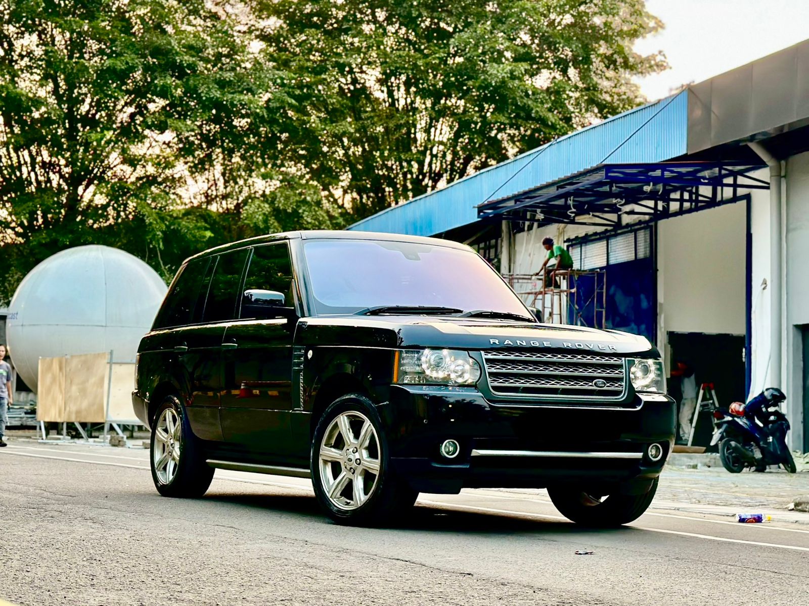 Second Hand 2011 Land Rover Range Rover Vogue 5.0 AUTOBIOGRAPHY AT Second Hand 2011 Land Rover Range Rover Vogue 5.0 AUTOBIOGRAPHY AT