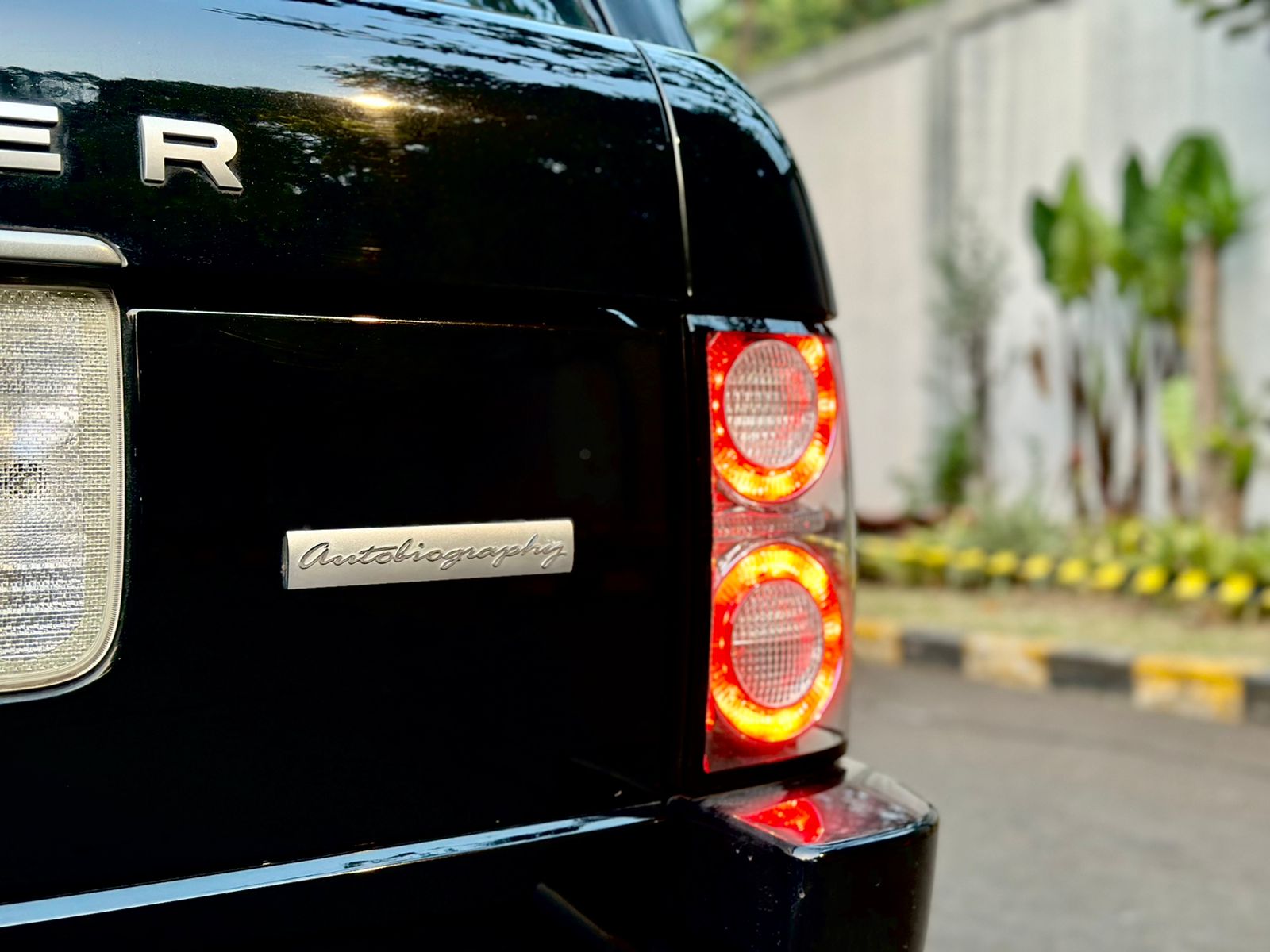 2011 Land Rover Range Rover Vogue 5.0 AUTOBIOGRAPHY AT 2011 Land Rover Range Rover Vogue 5.0 AUTOBIOGRAPHY AT