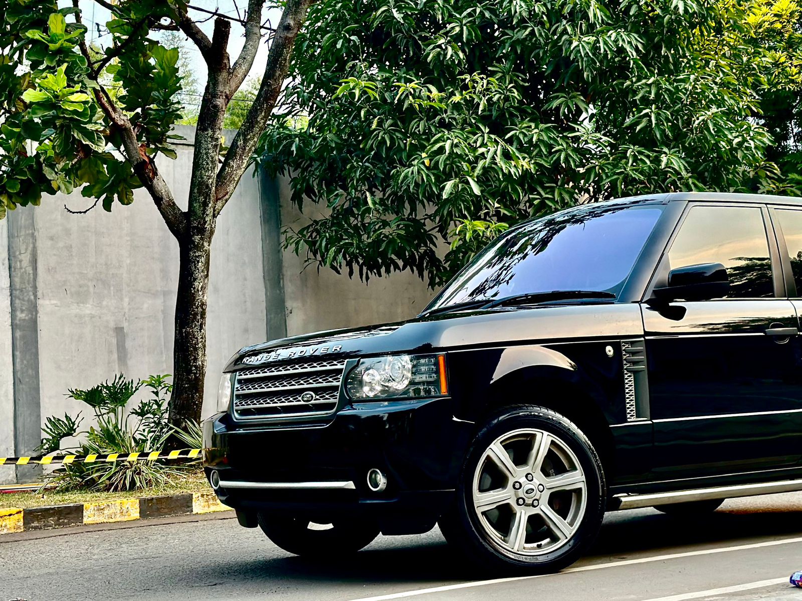 2011 Land Rover Range Rover Vogue 5.0 AUTOBIOGRAPHY AT 2011 Land Rover Range Rover Vogue 5.0 AUTOBIOGRAPHY AT