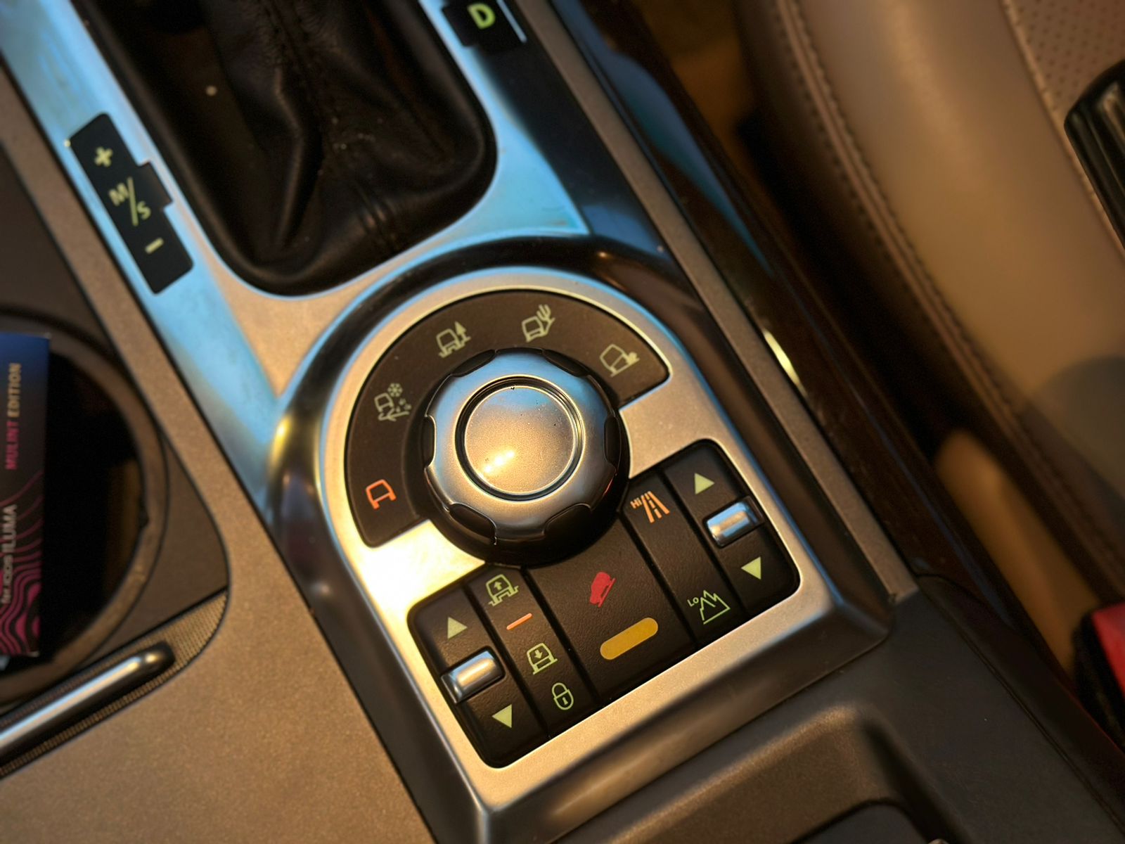 2011 Land Rover Range Rover Vogue 5.0 AUTOBIOGRAPHY AT 2011 Land Rover Range Rover Vogue 5.0 AUTOBIOGRAPHY AT