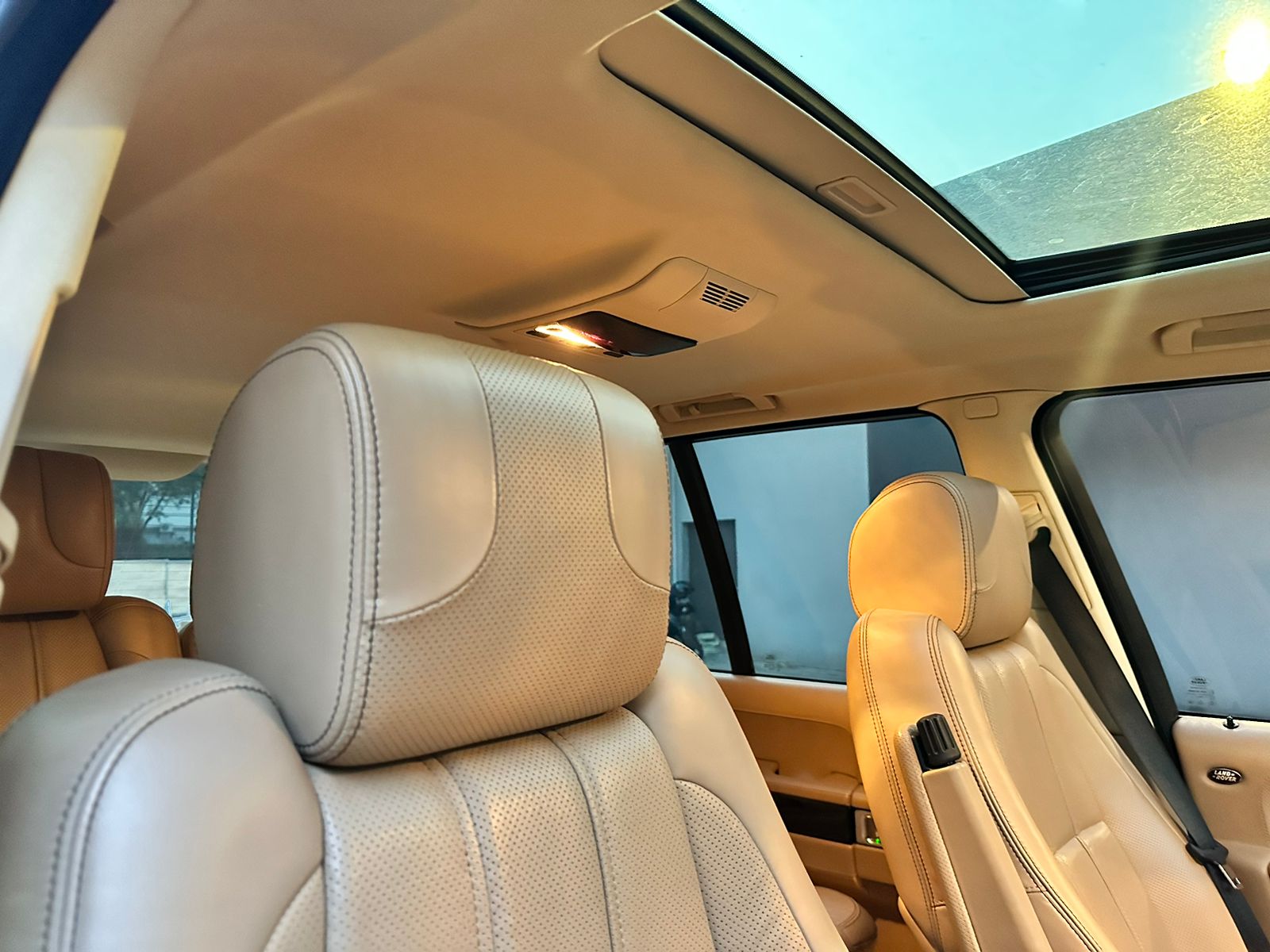 2011 Land Rover Range Rover Vogue 5.0 AUTOBIOGRAPHY AT 2011 Land Rover Range Rover Vogue 5.0 AUTOBIOGRAPHY AT